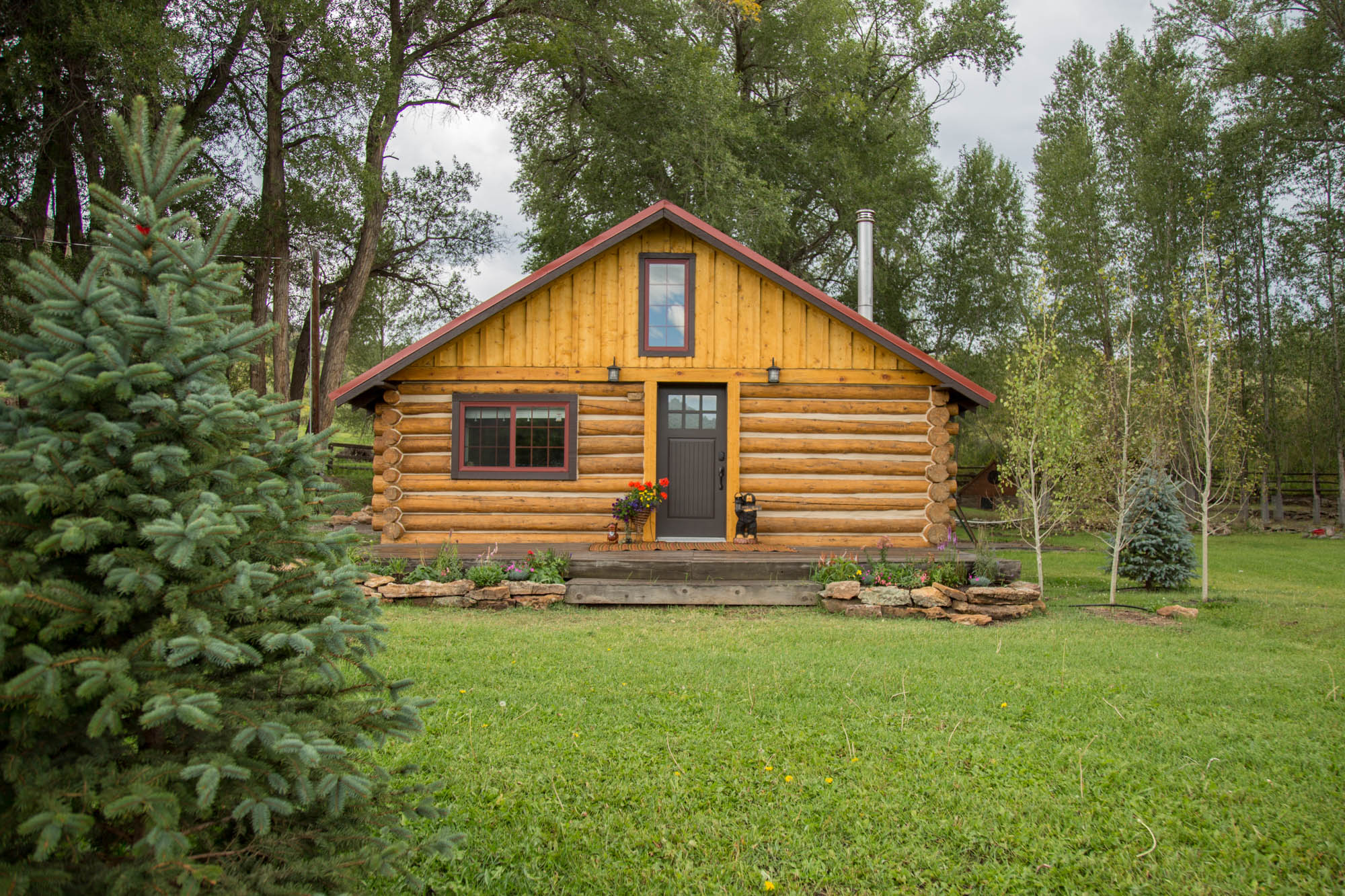 Honeymoon Cabin - Gorgeous Remodeled Log Cabin