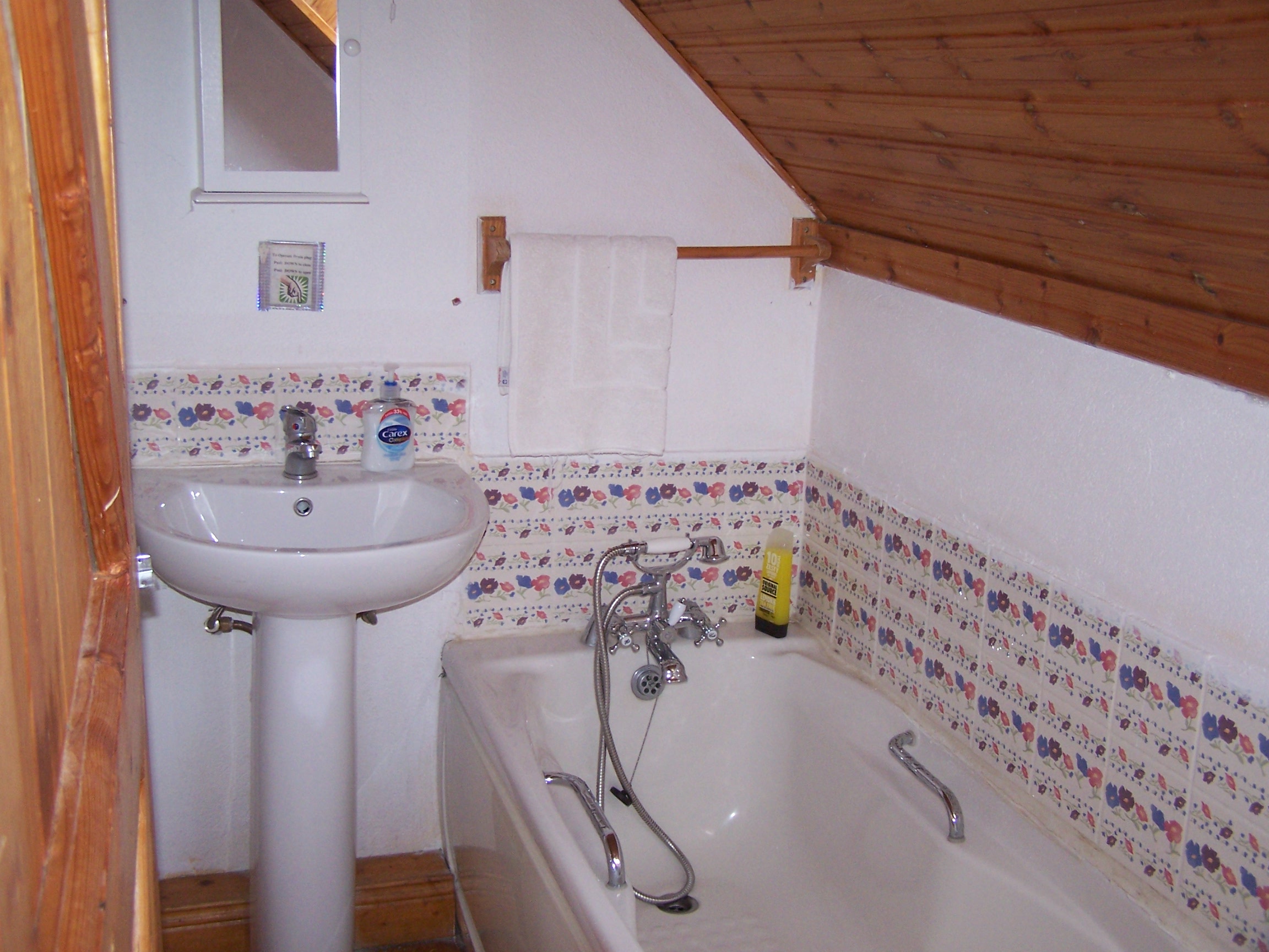 Stone cottage B&B (Loistin Beag) Cottages for Rent in Dunquin, Kerry