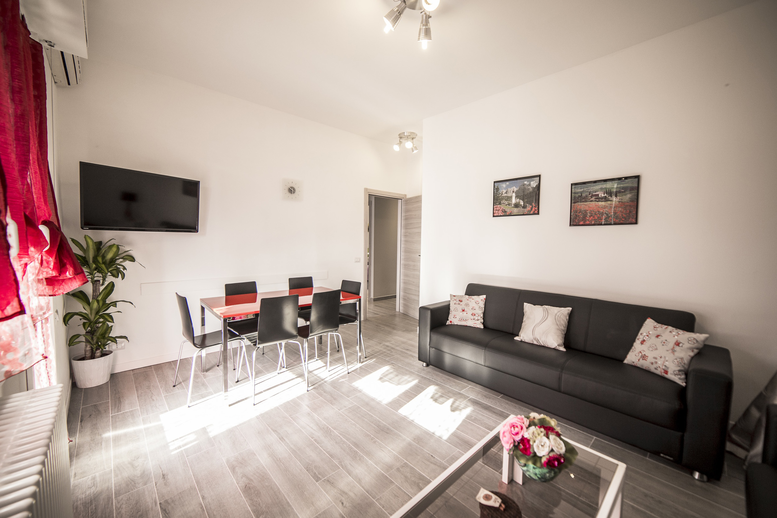 Cosy flat between Duomo and Navigli nightlife Apartments for Rent in