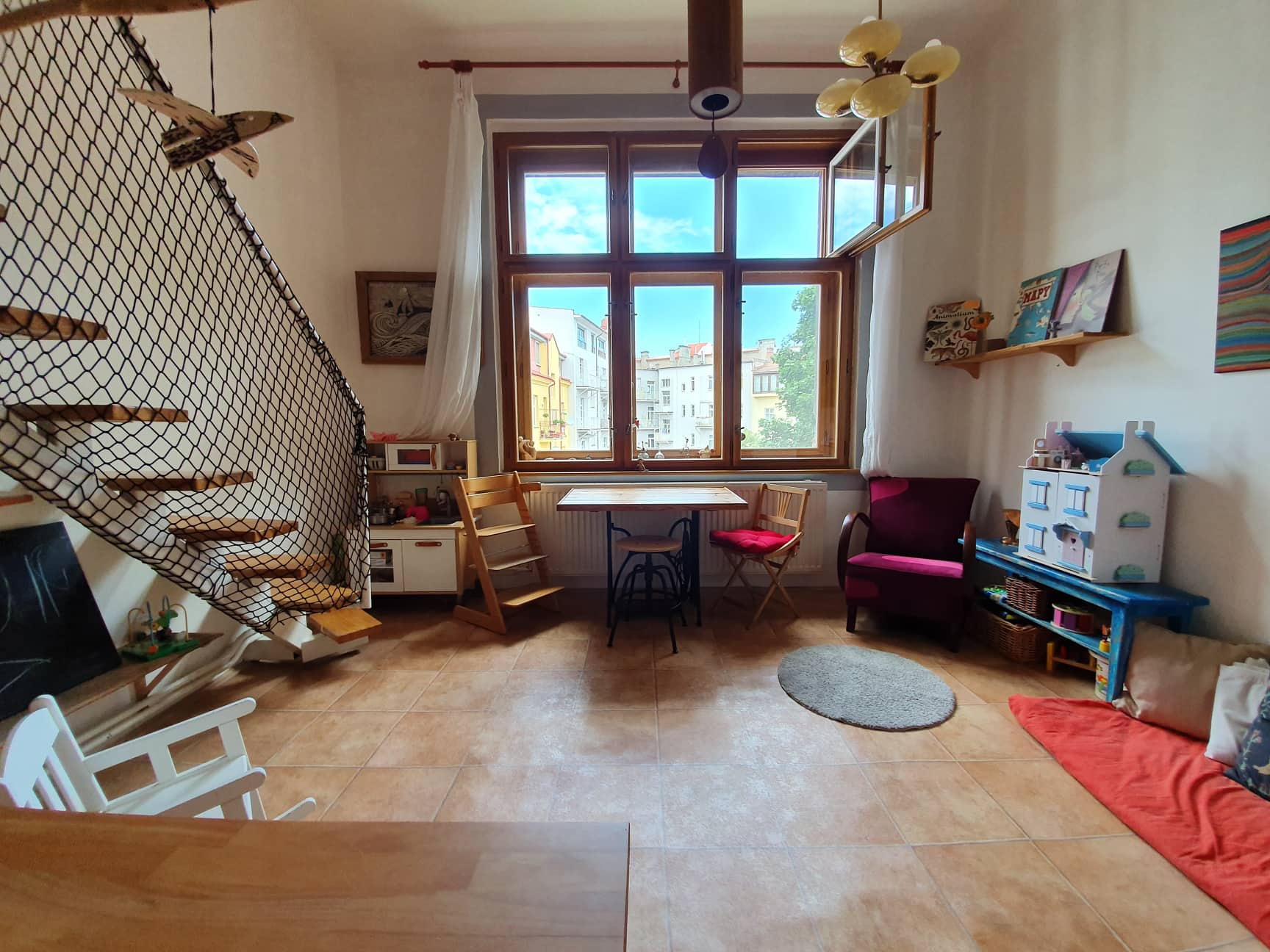 cozy eco-friendly accommodation in the center of Hradec