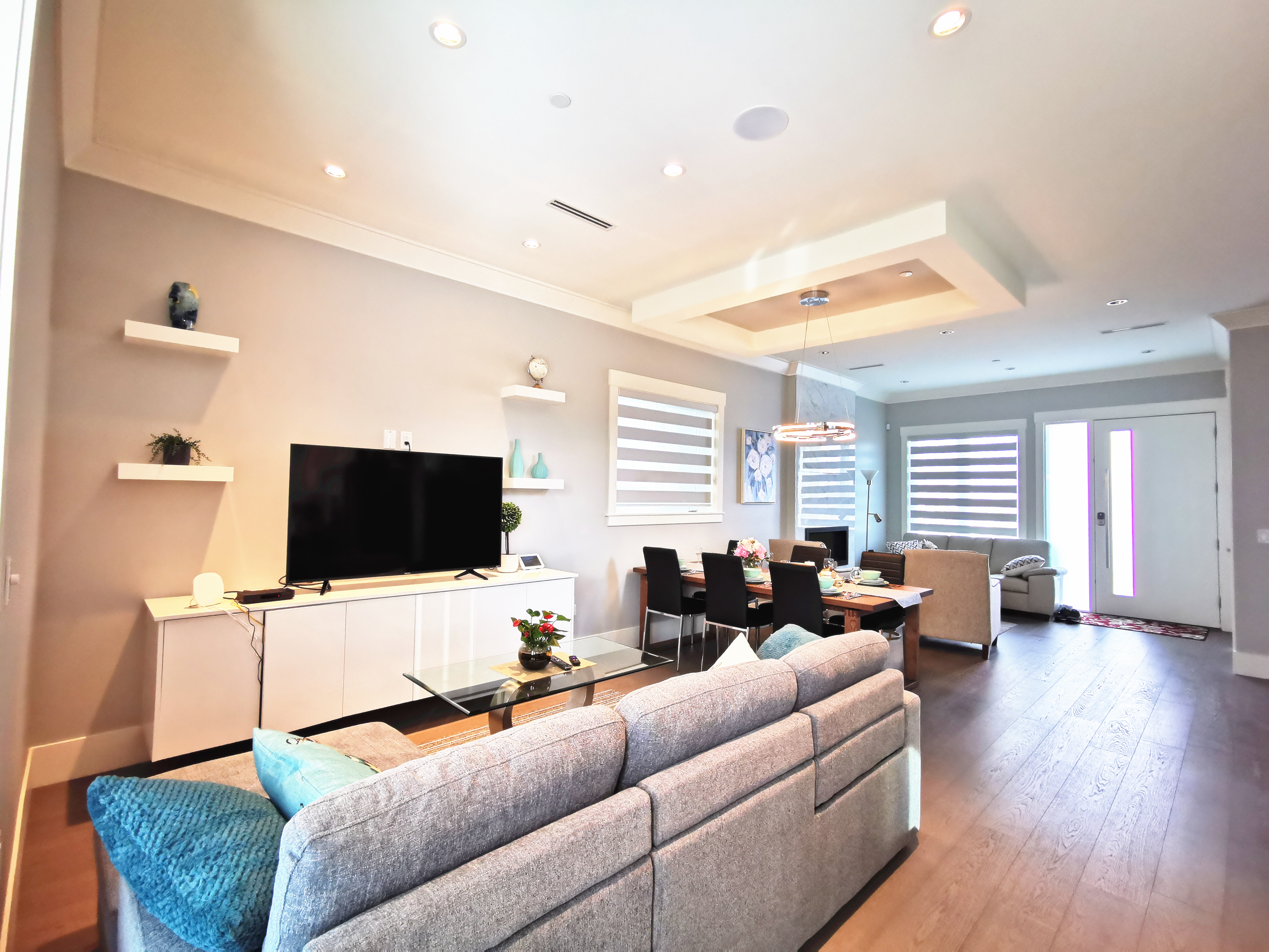 Luxury brand-new 4 bedrooms with 3 full bathrooms