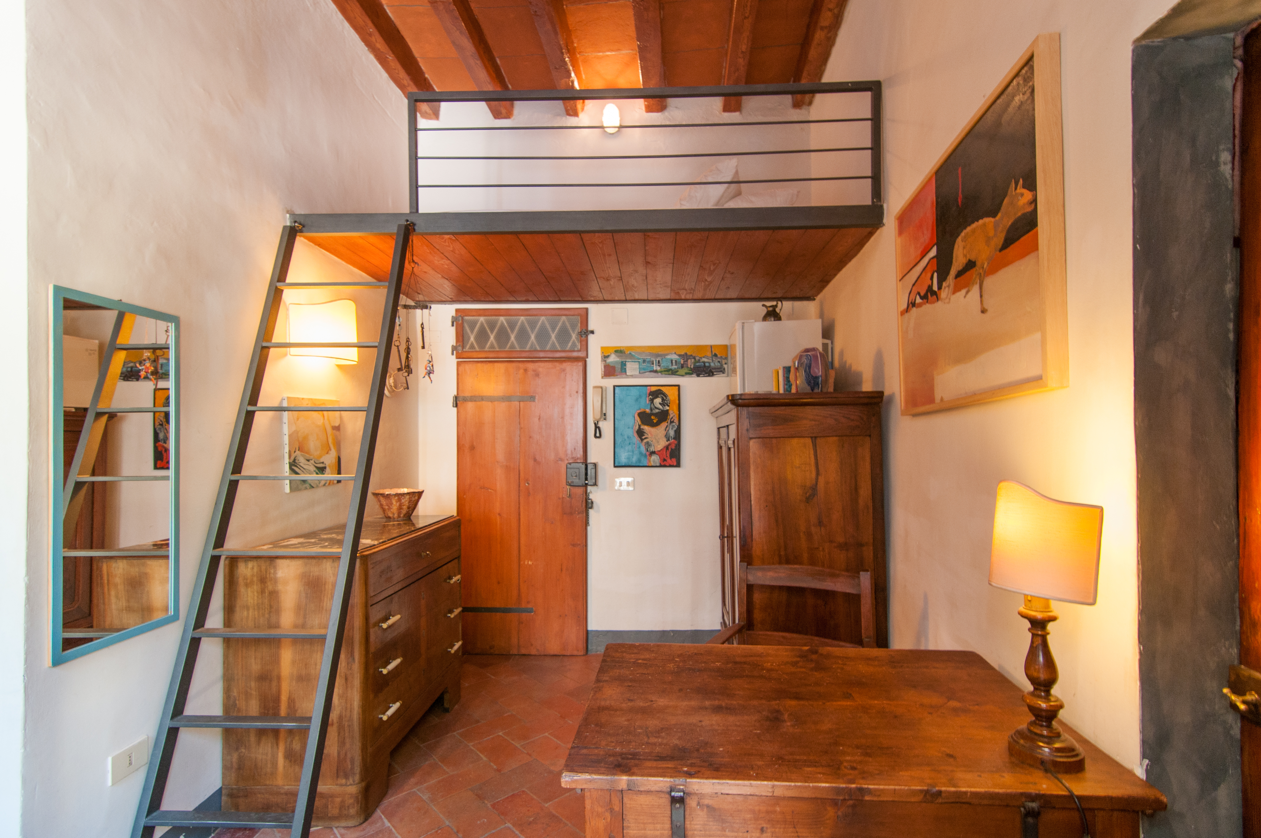 Small Studio in S. Spirito, Oltrarno in Centro Storico, Florence