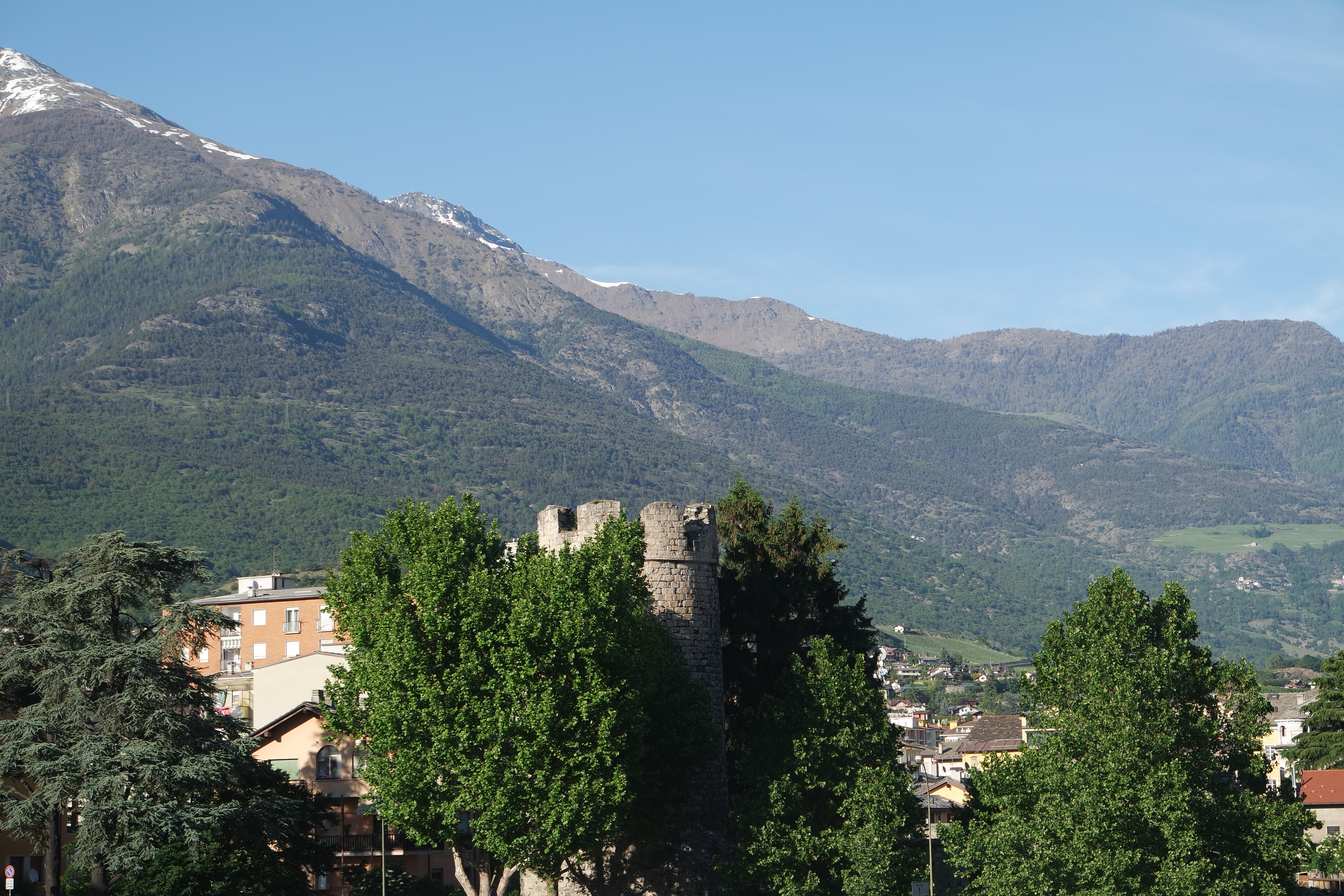 100 m. from P.della Repubblica.  Air conditioning