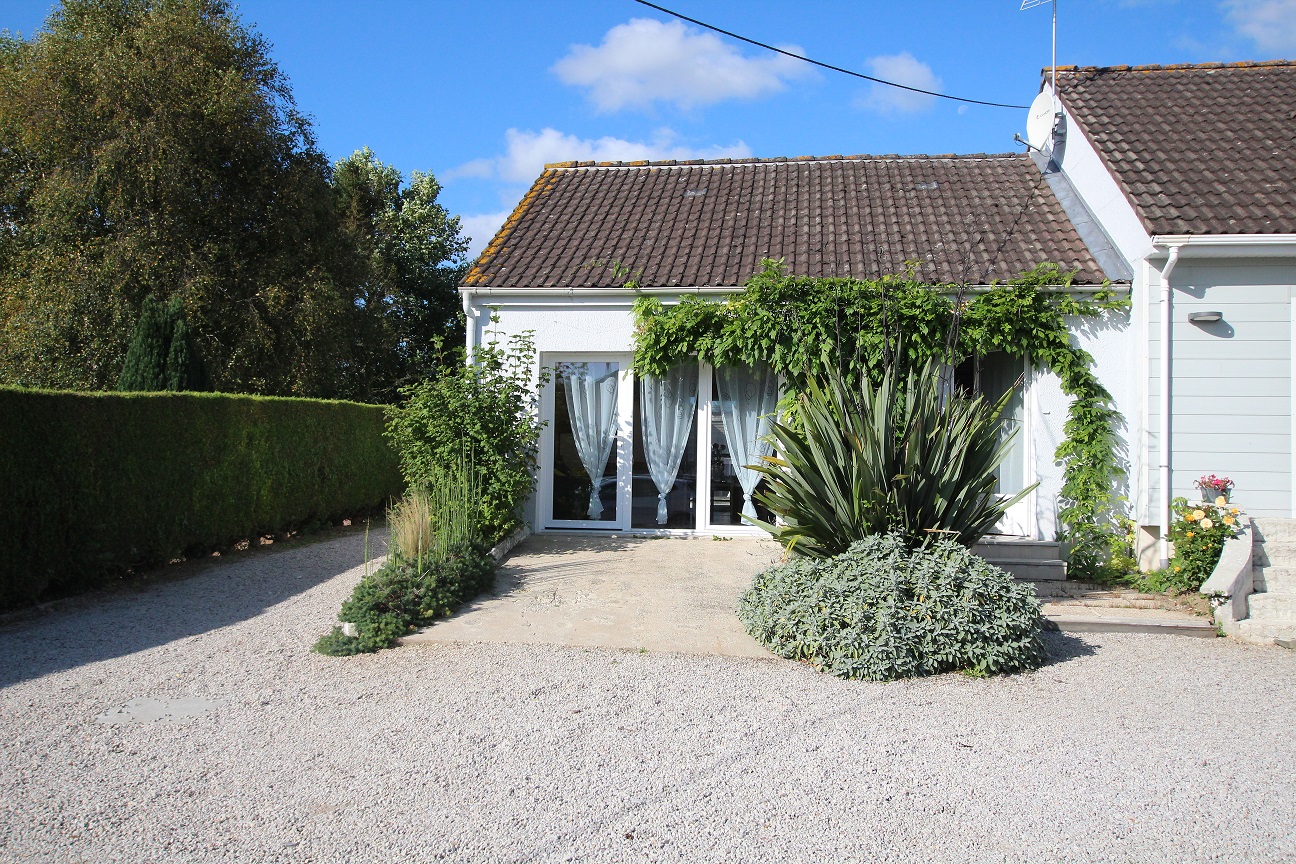 Gite LA ROSERAIE 2 to 4 people quiet peaceful