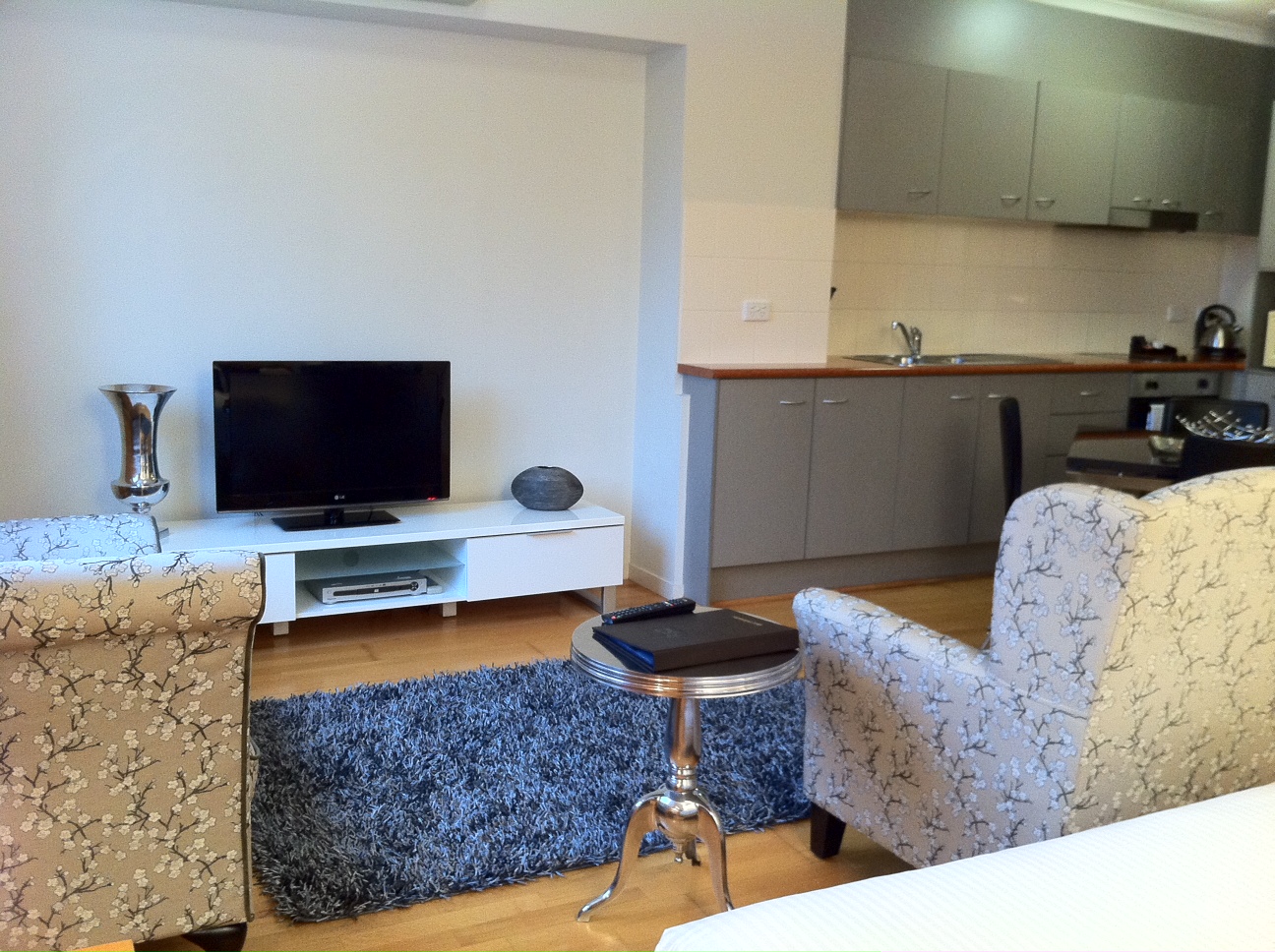 Studio Apartment **** Brisbane CBD Apartments for Rent in Spring Hill, Queensland, Australia