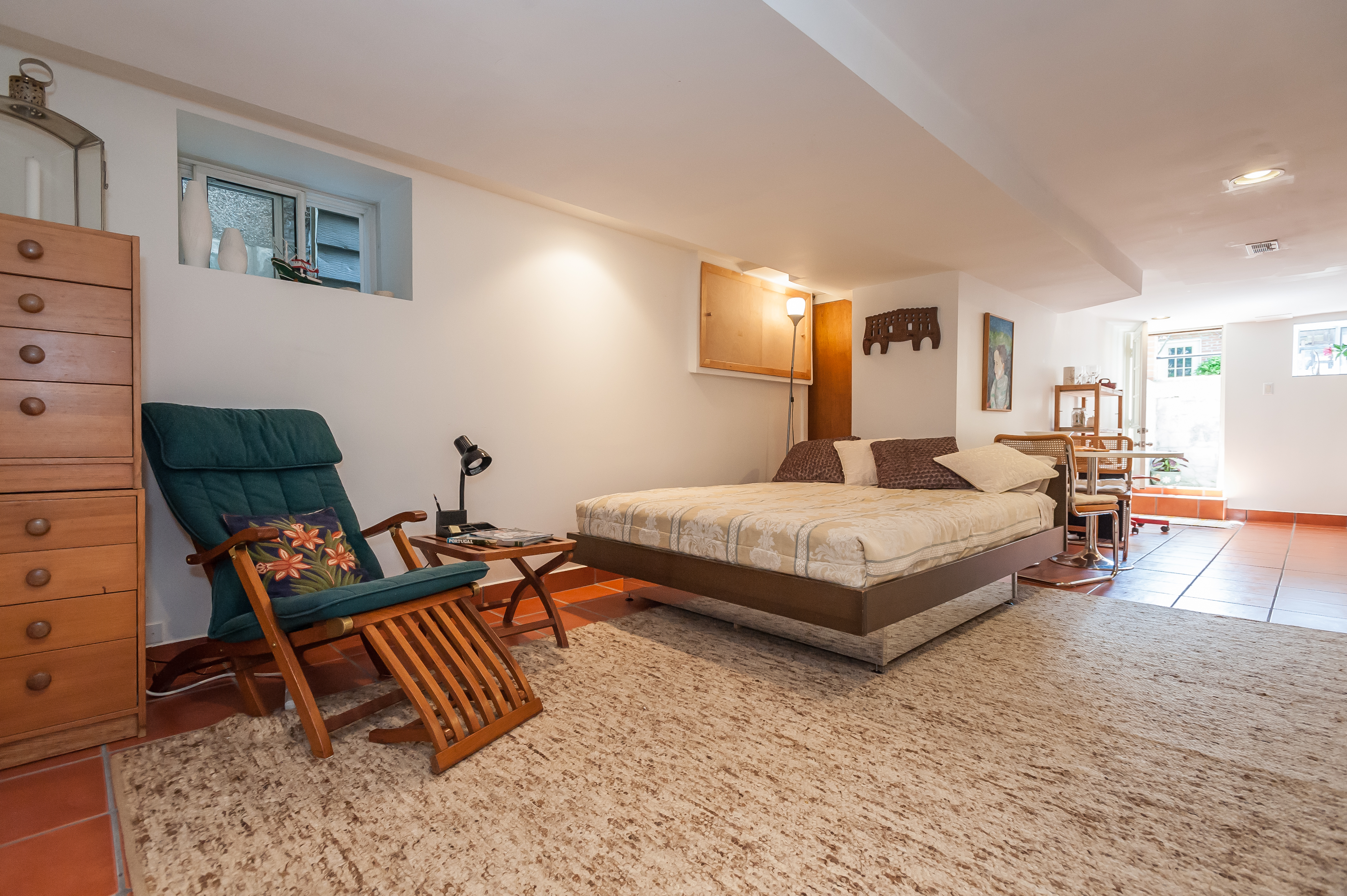 Bright Spacious Private Studio in Little Italy