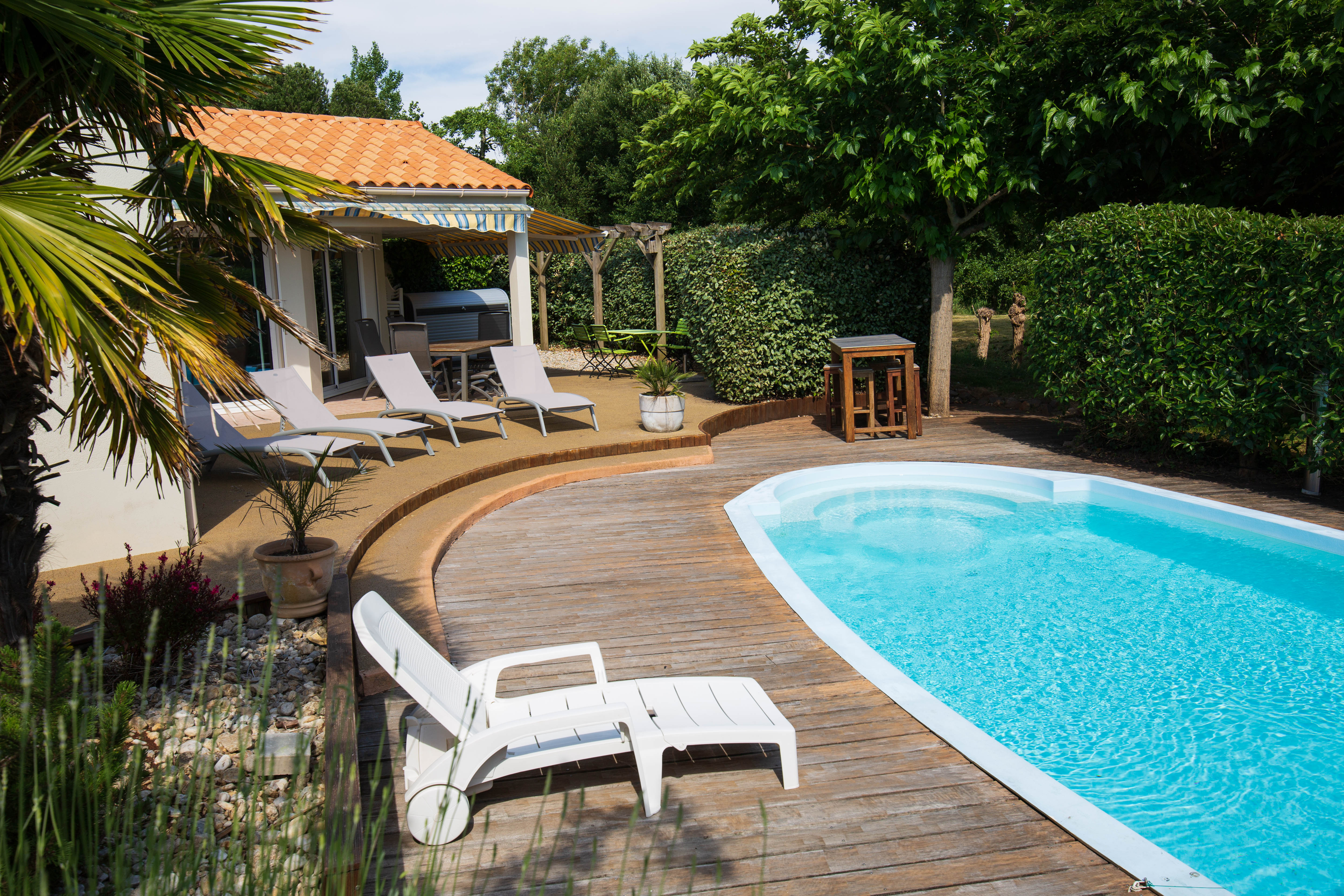 Les Sables d 'Olonne, house and pool
