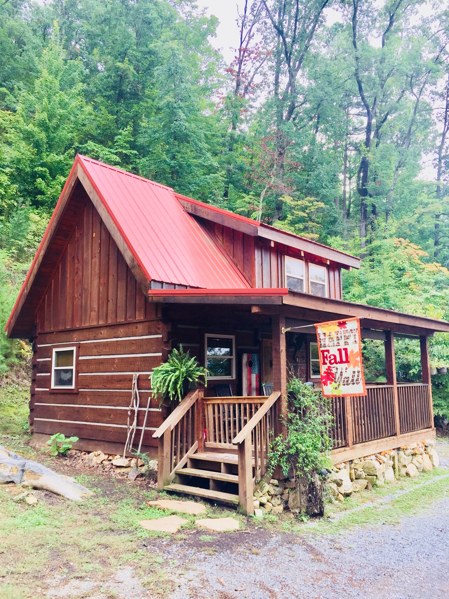 Ravens Nest Log Cabin Cabins for Rent in Newport, Tennessee, United