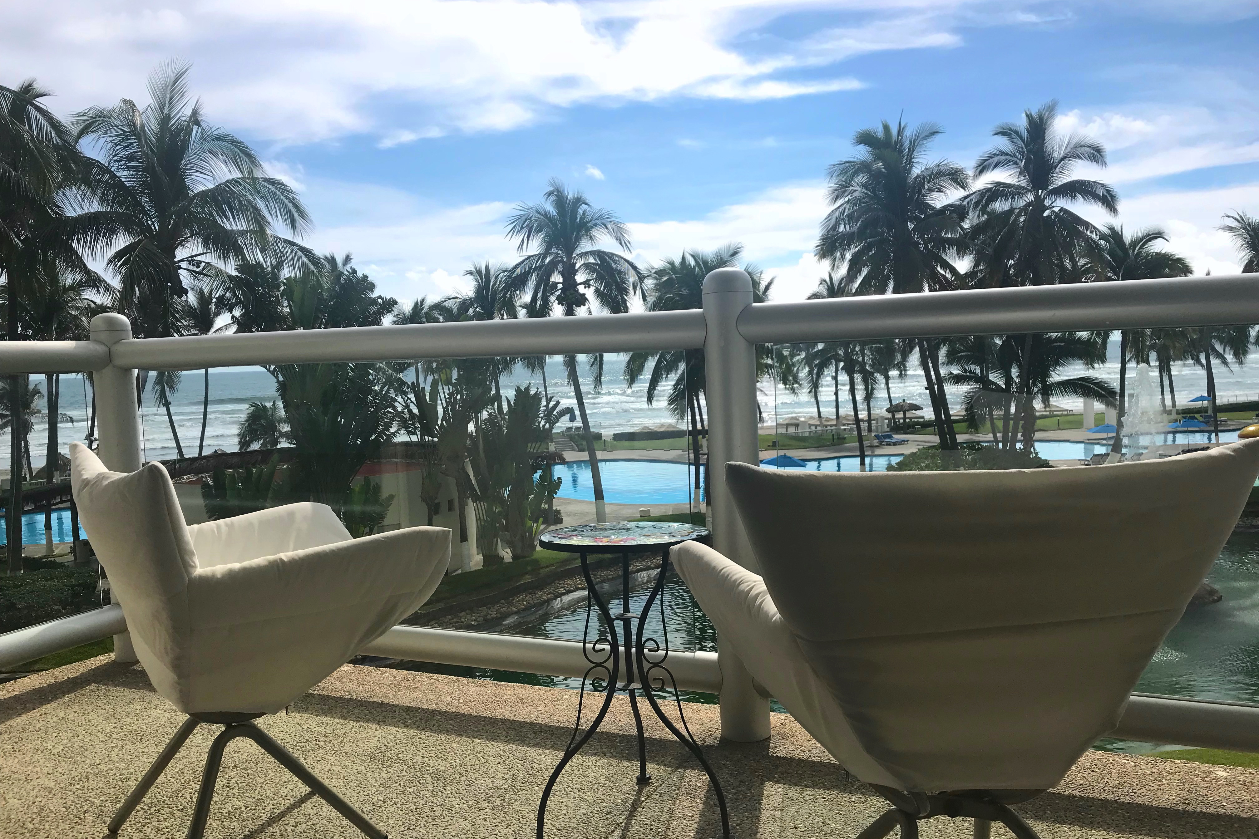 On vacation or home office enjoy the beach