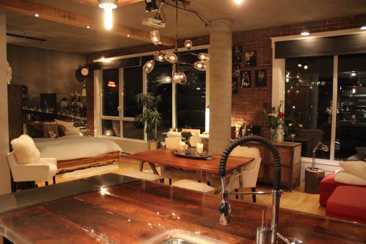 SUNNY LOFT OLD MTL, GARAGE !!! in Ville-Marie, Montreal