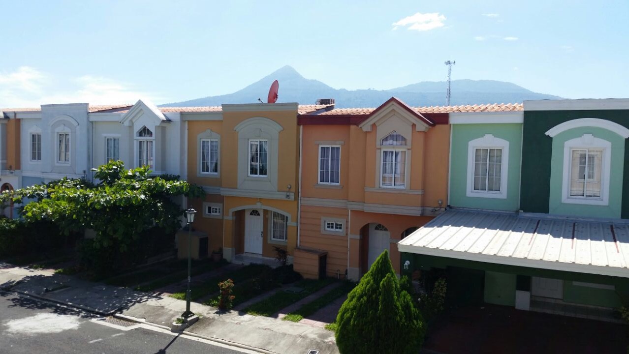 La Casita Vacation Home Houses for Rent in Quezaltepeque, La libertad, El Salvador