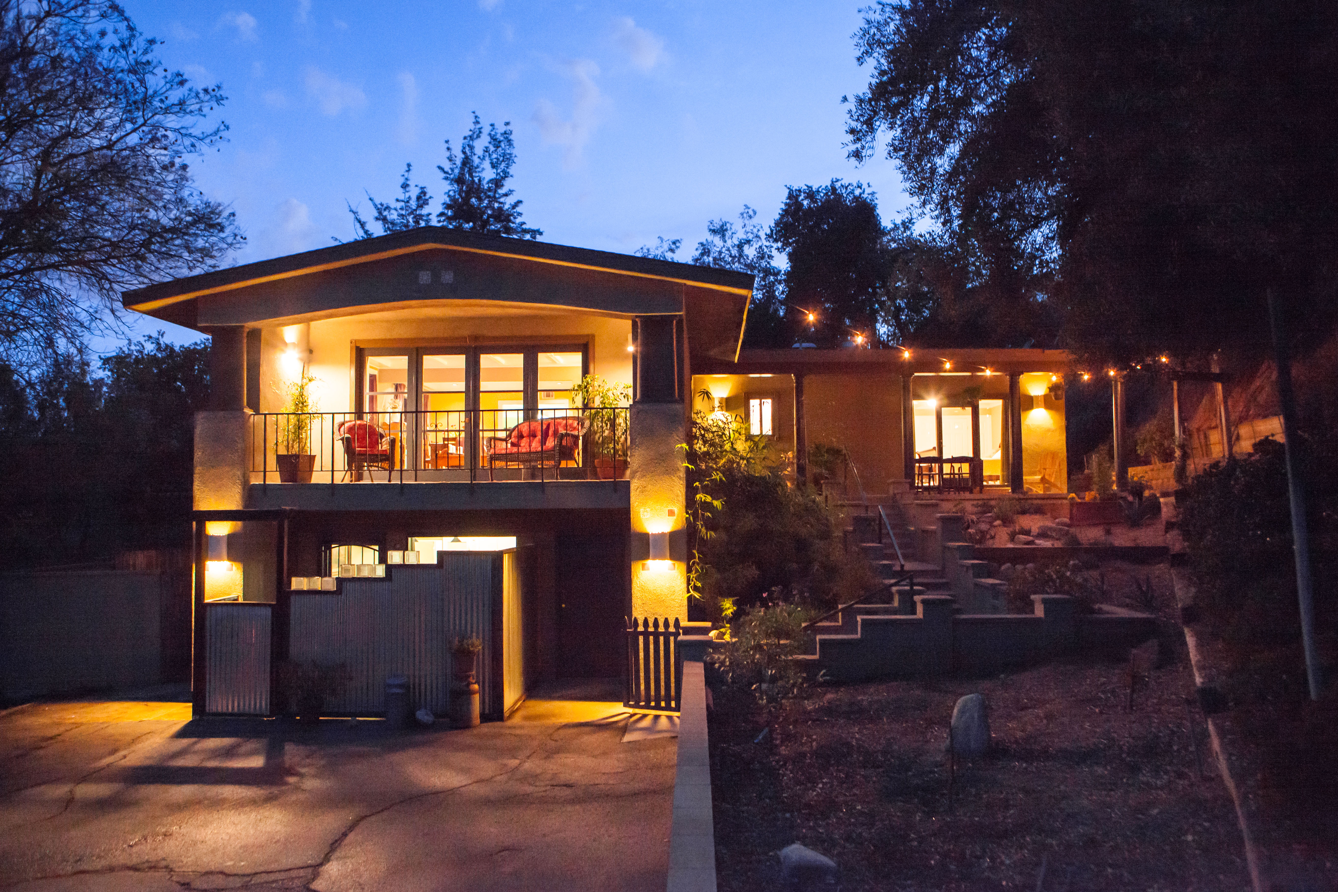 Secluded Hideout up in the Trees...