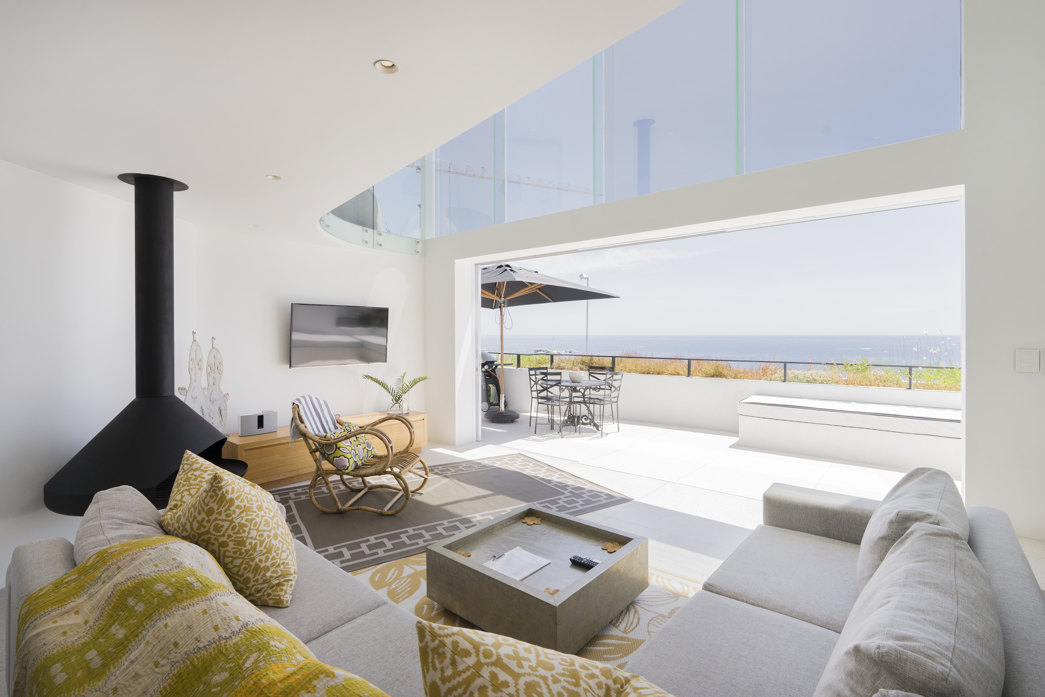 Admire Sea Views from a Stunning Apartment by Clifton Beach