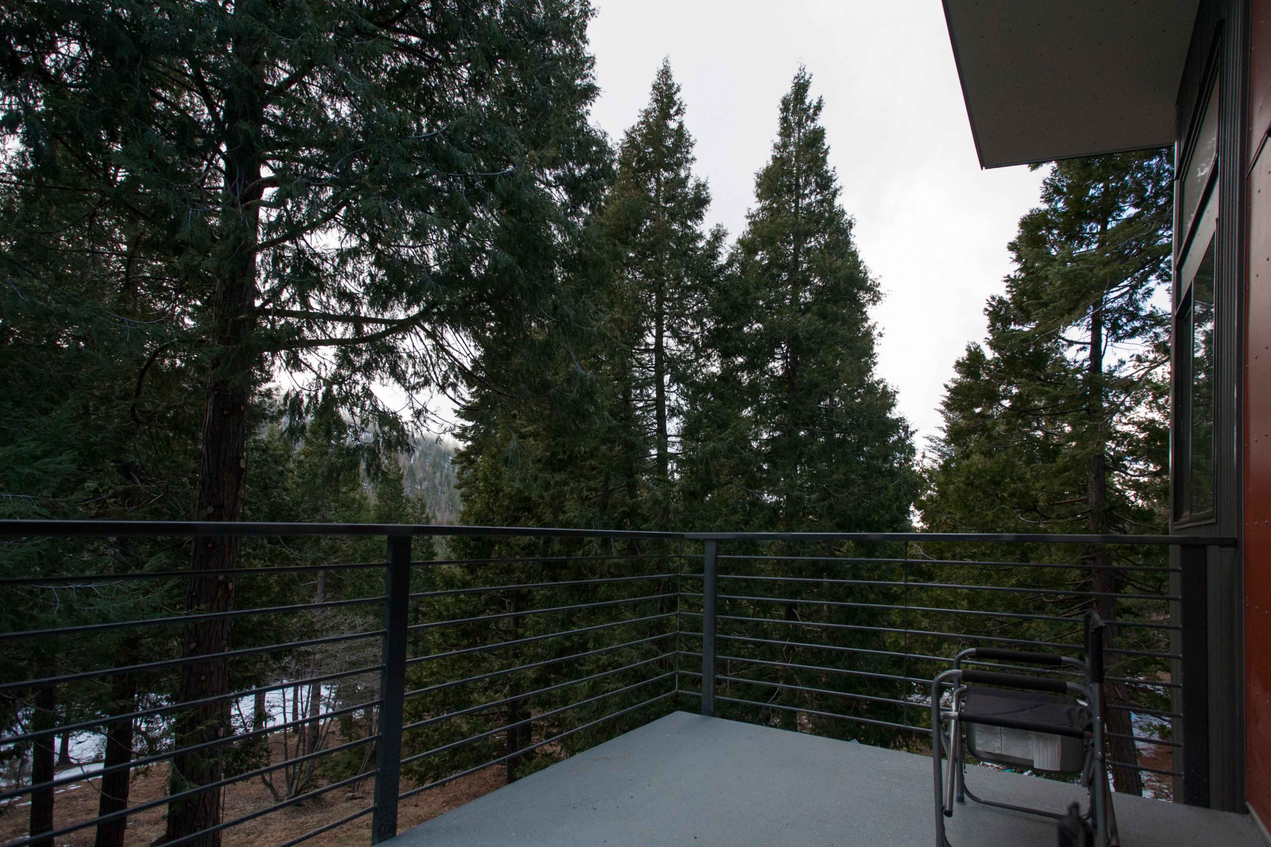 New Clean Modern Home Inside Yosemite Park Gates. Houses for Rent in