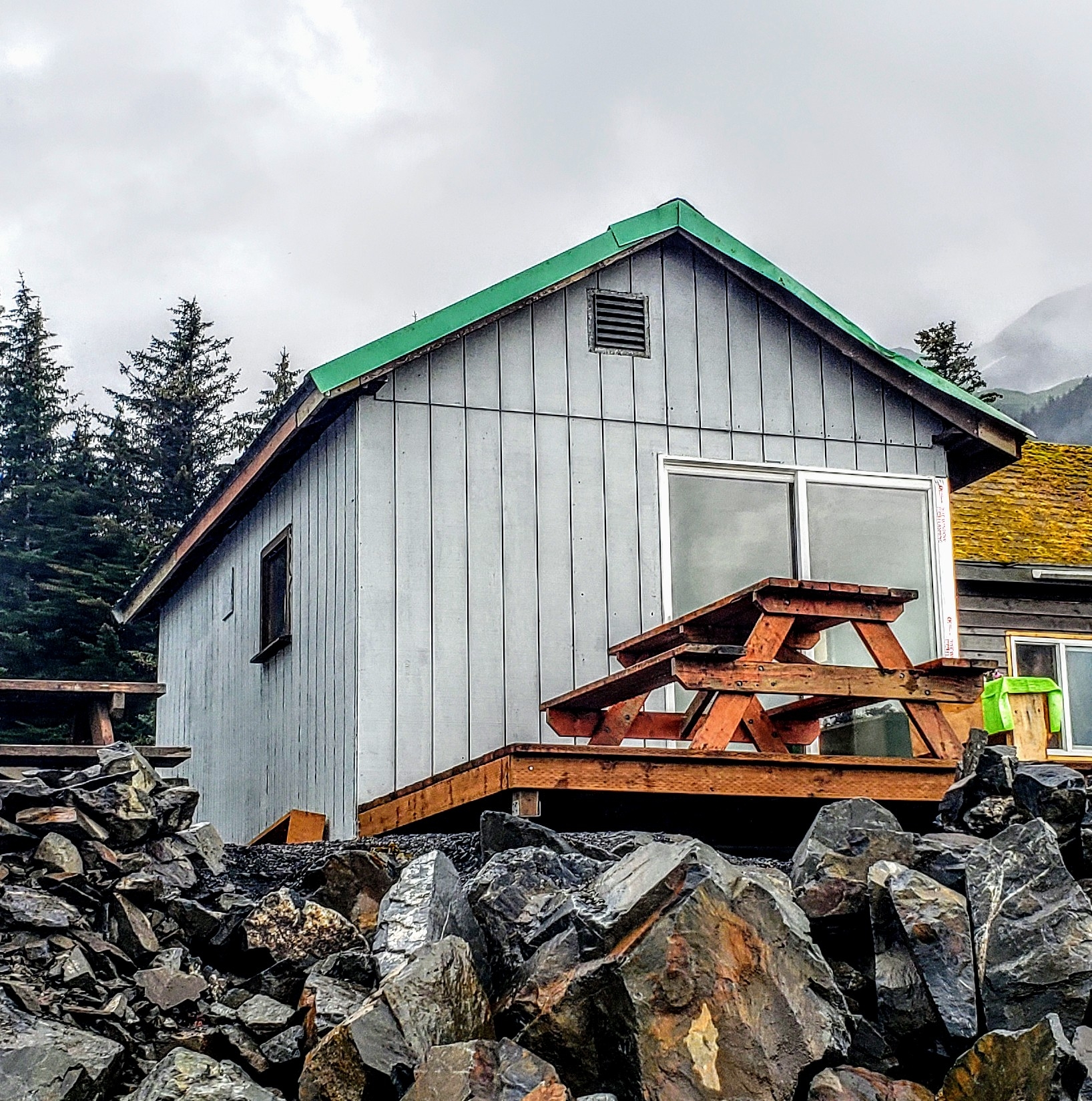 Orca Beach Cabin Cabins for Rent in Seward, Alaska, United States