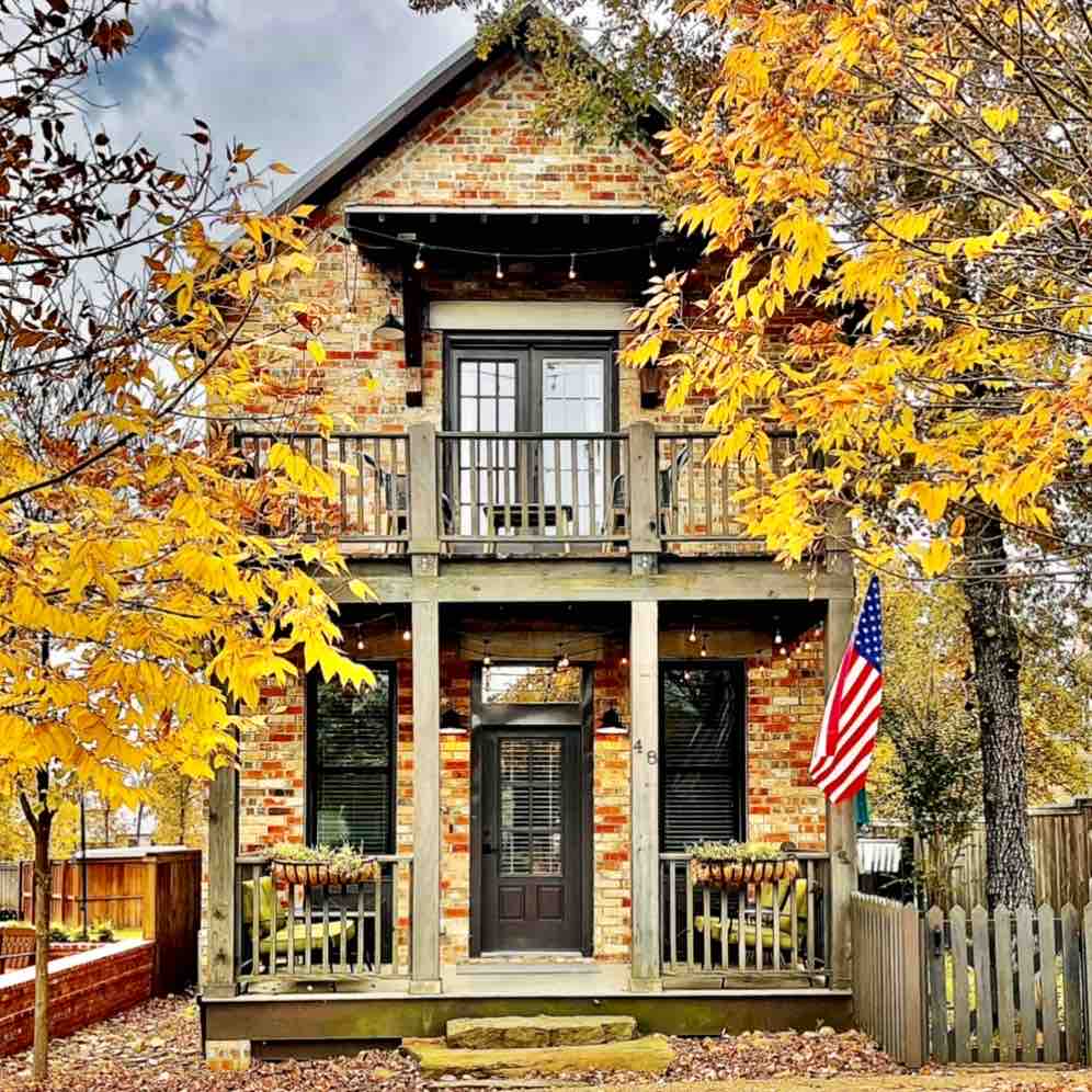 The Retreat @ Carlton Landing an Elegant Farmhouse