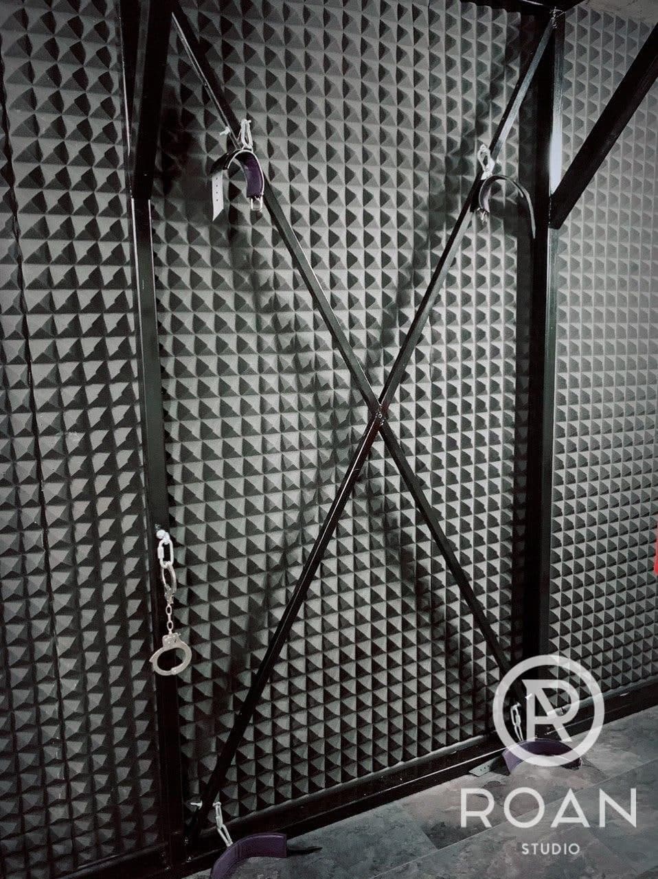 3R Kinky BDSM ROAN Bondage Apartment Apartments for Rent in Kyiv