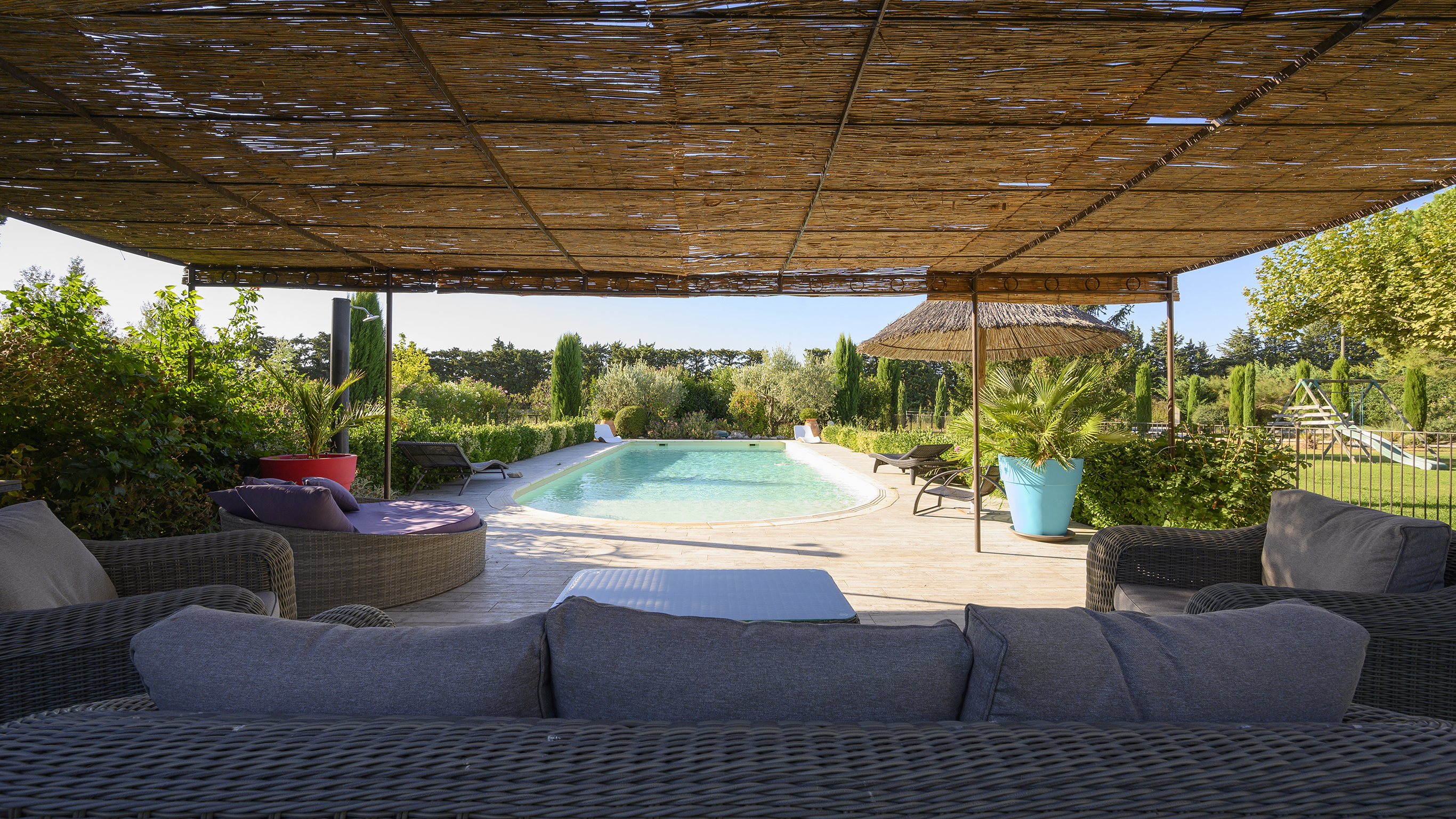 Beautiful Villa d'Agathe in Provence fenced pool