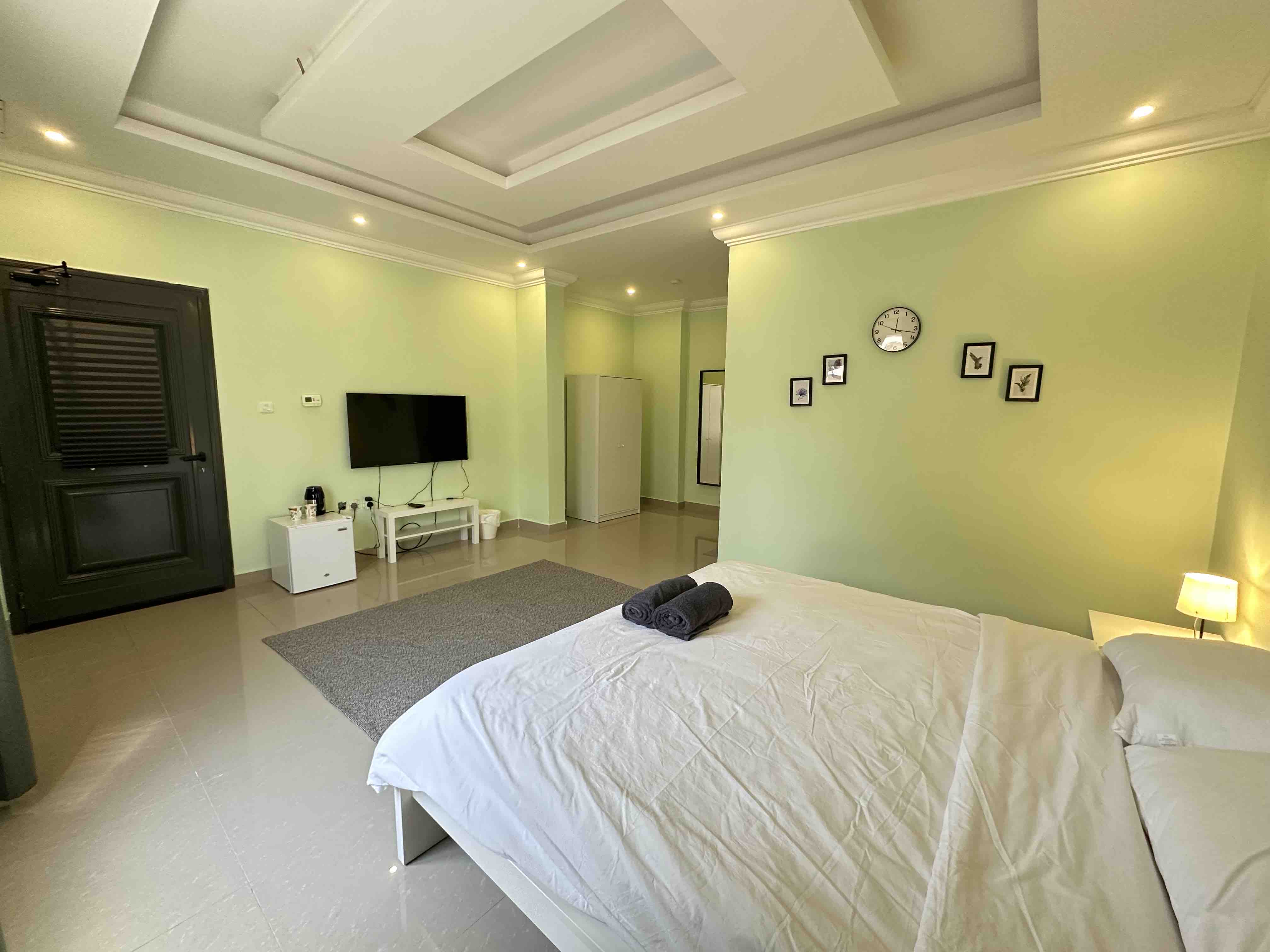 Bateel’s One Master Bedroom
