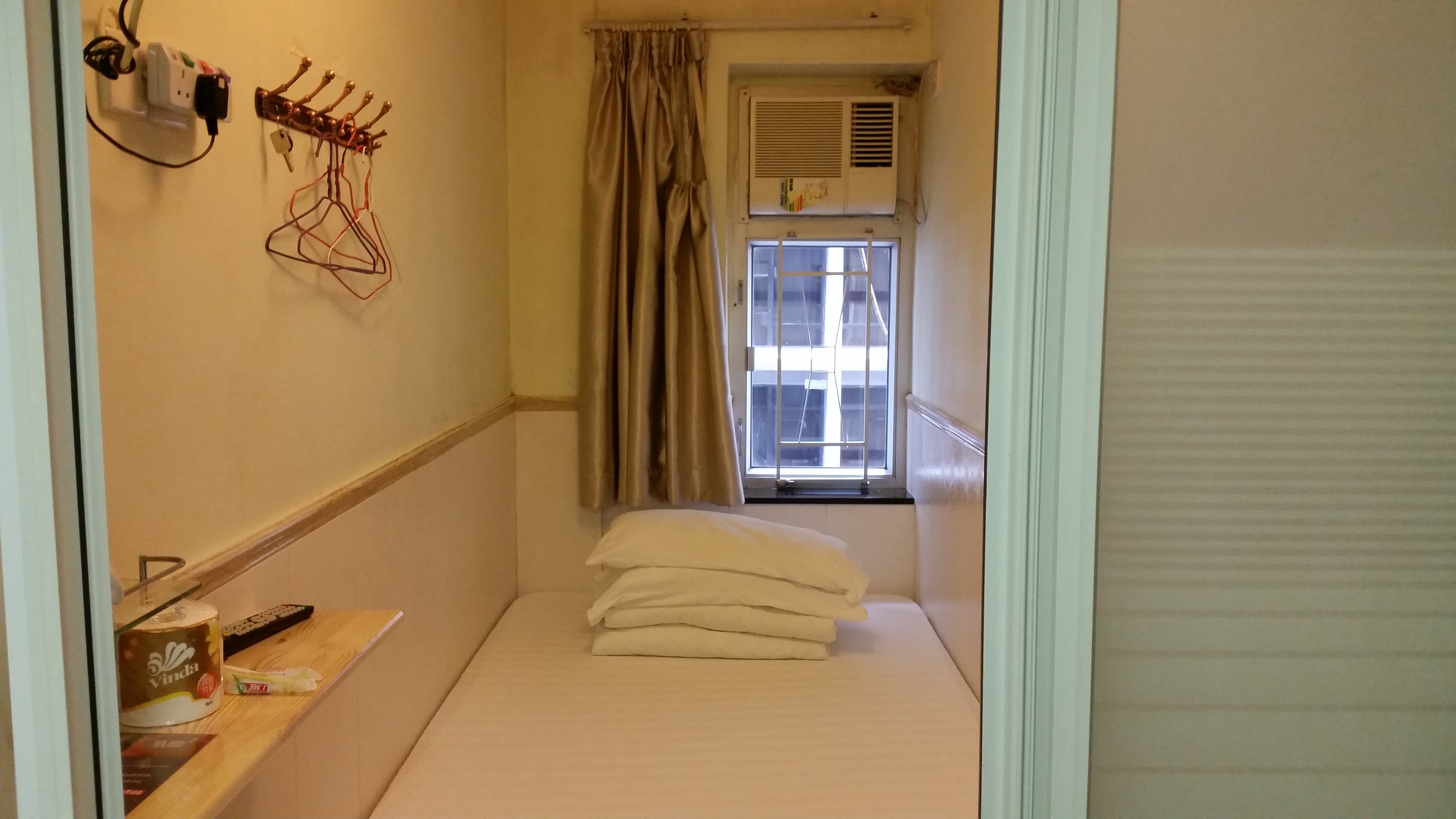 Double room near Tsim Sha Tsui MTR Station