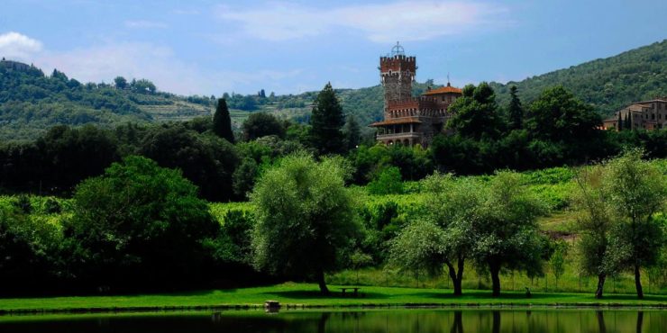 LUPINARI CASTLE - Granaio