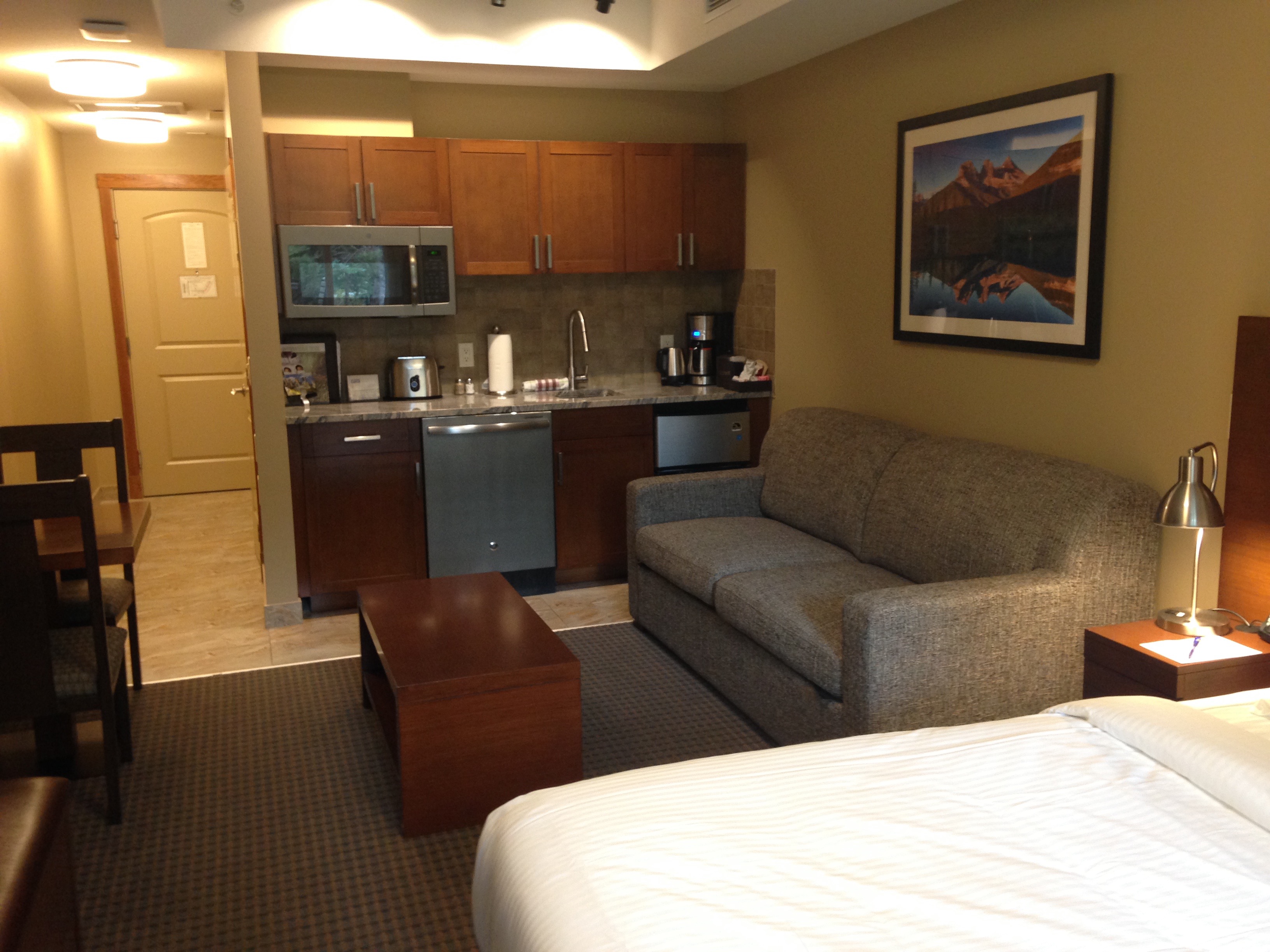 Adorable Mountain Studio Apartments for Rent in Canmore, Alberta