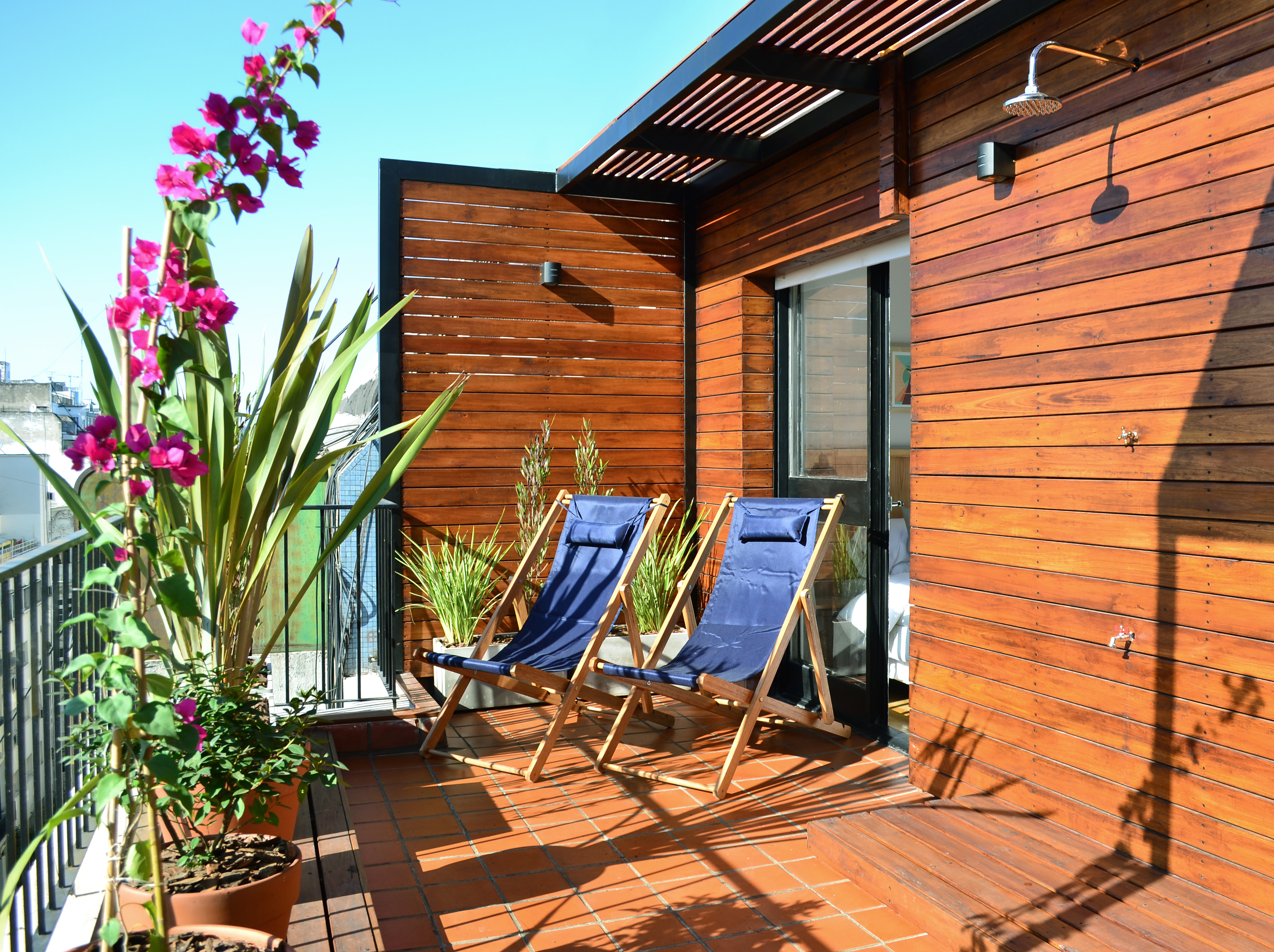 New! Sunny Apart. with own Terrace!