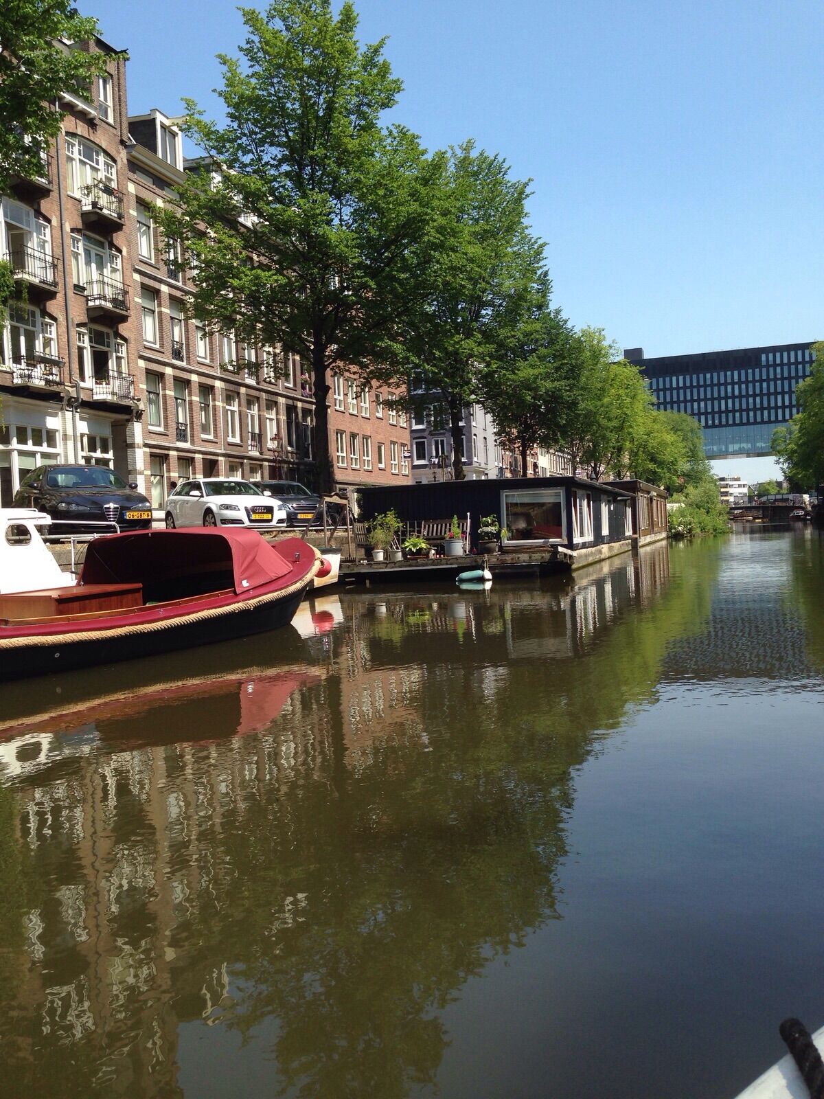 Charming houseboat in the heart of Amsterdam — Amsterdam stay