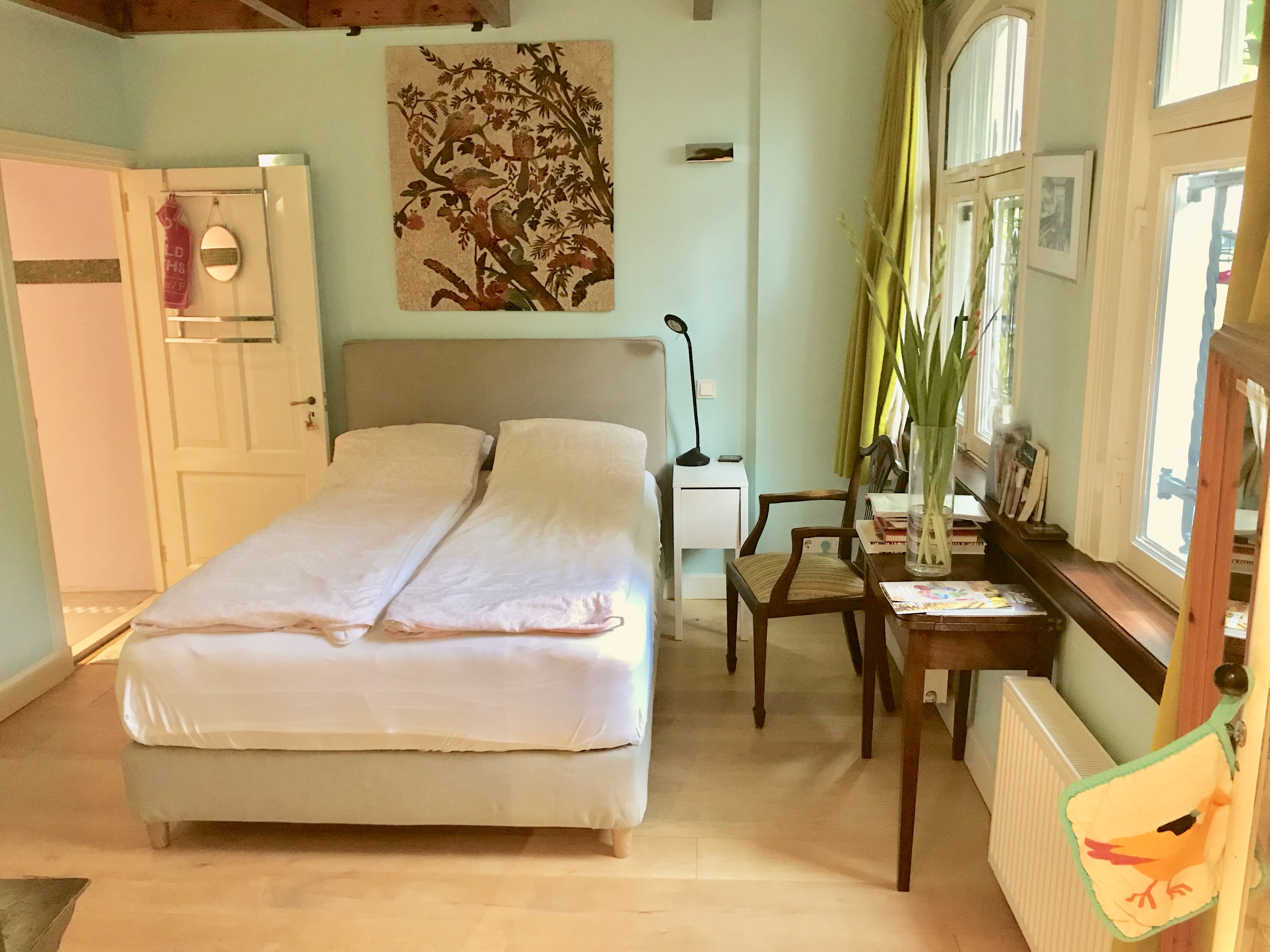 Studio @30m from Vondelpark, in a quiet street. — Amsterdam stay