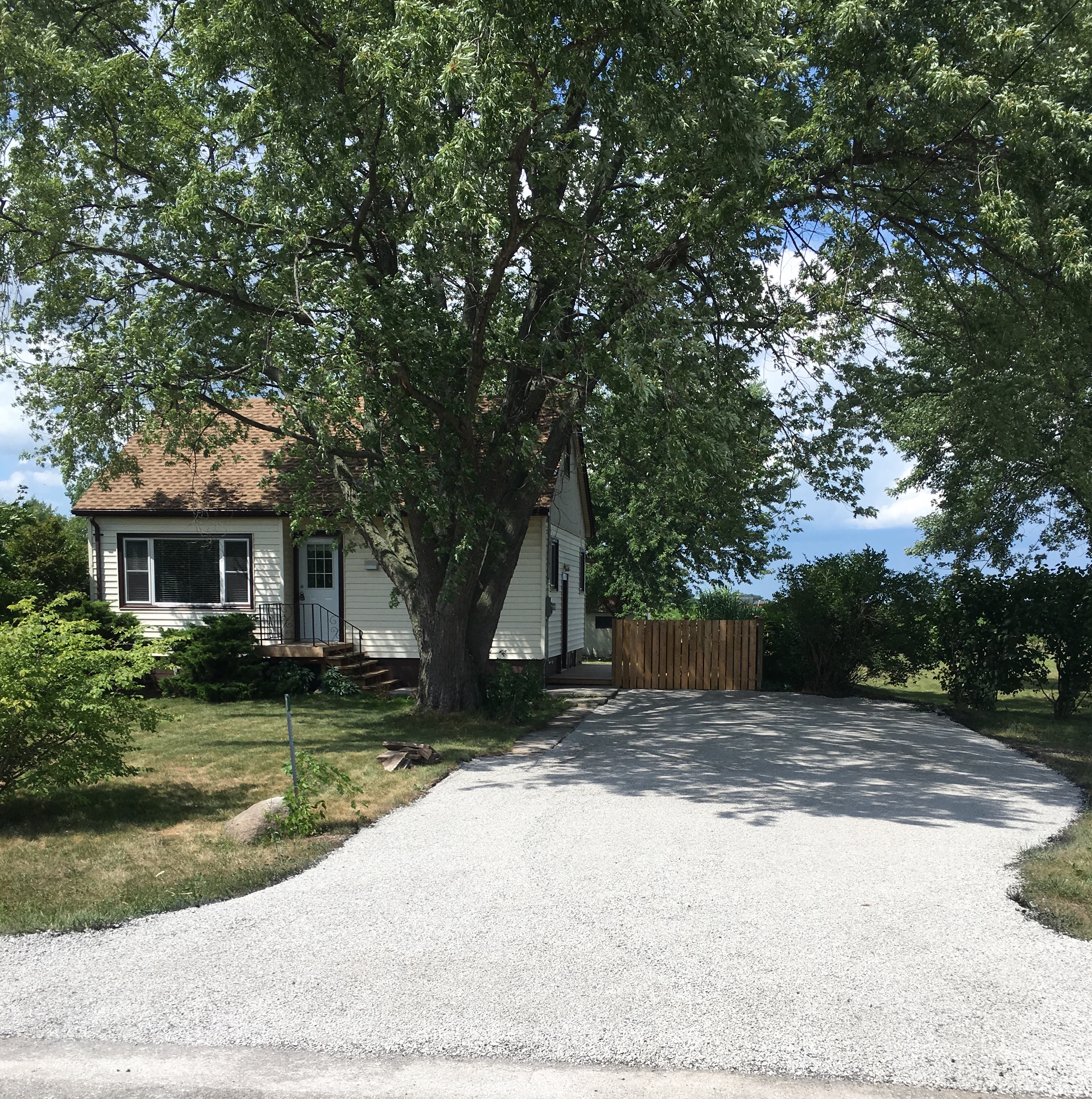 A Farmhouse get away in the Heart of NOTL region.