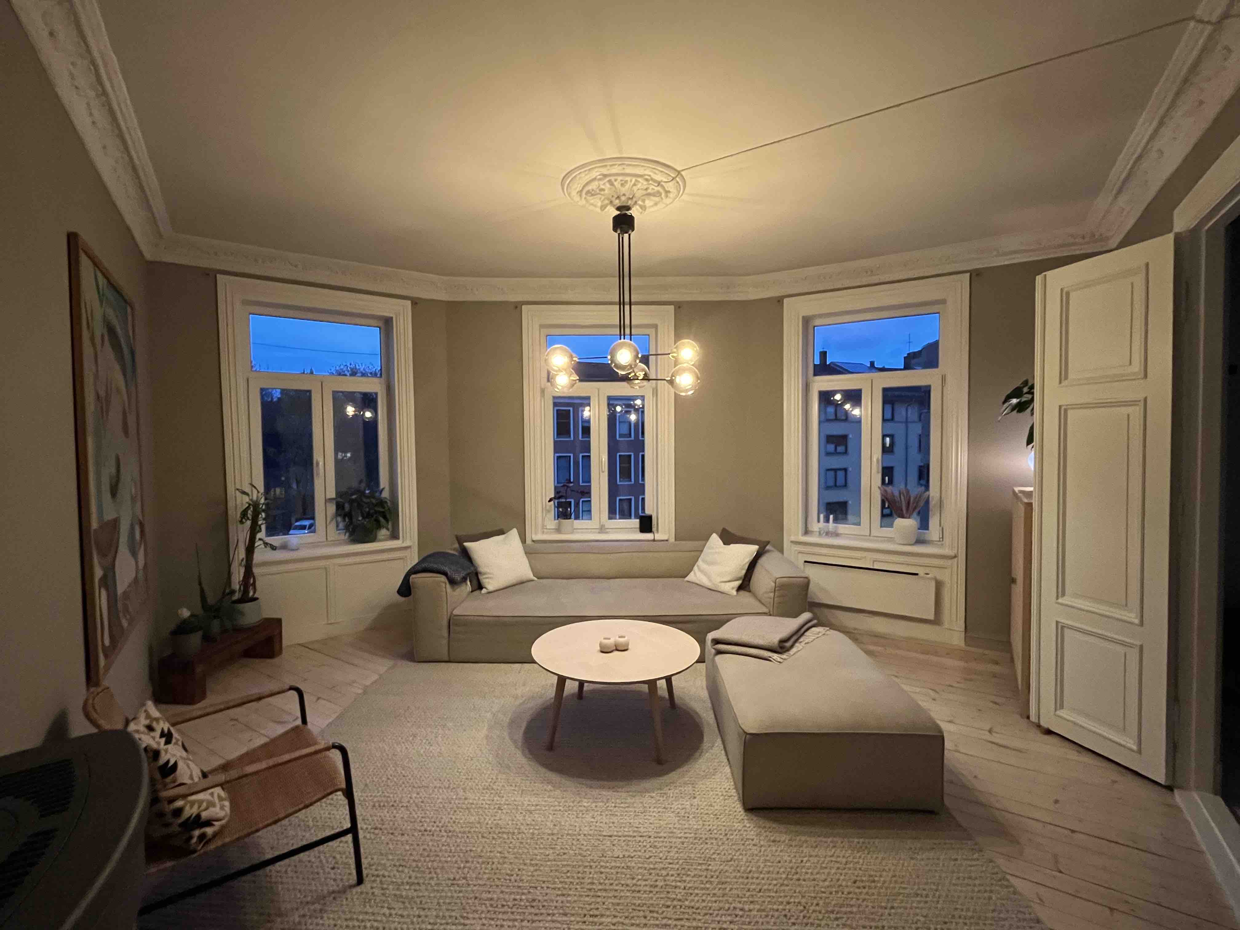 Classic looped apartment at best Grünerløkka