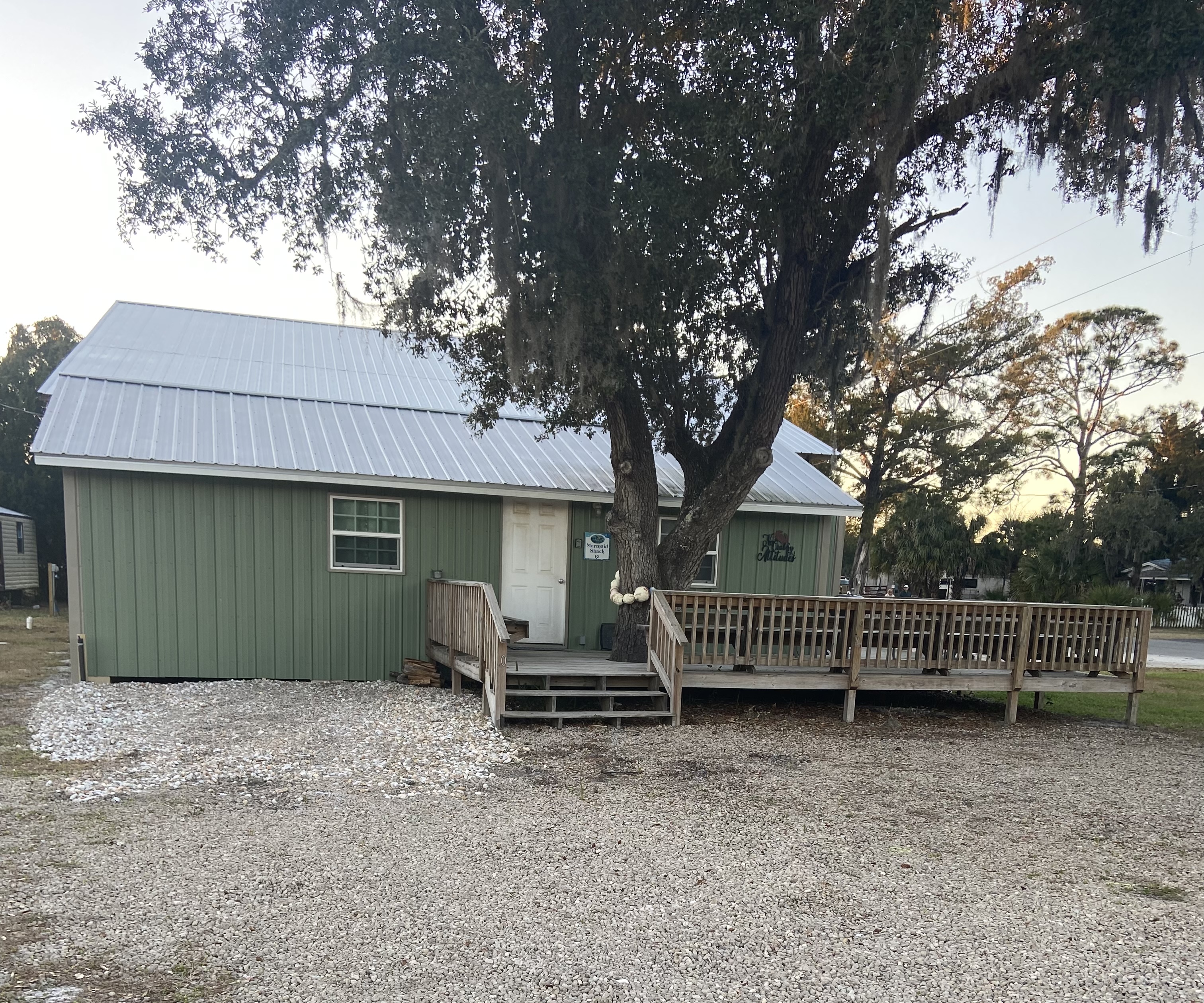 Mermaid Shack - One Block from Public Boat Ramp
