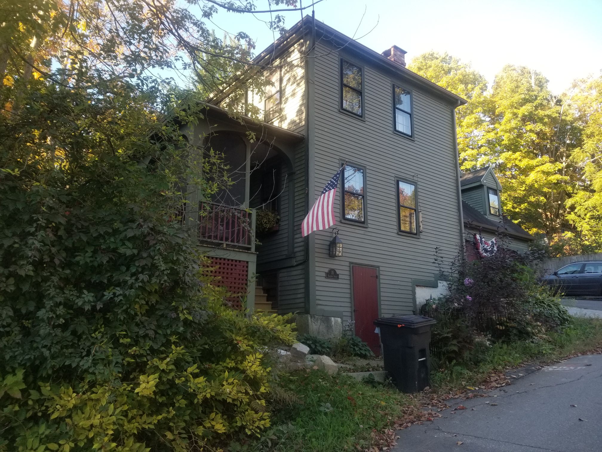 Space 1 Widow Avery House Guest suites for Rent in Hallowell, Maine