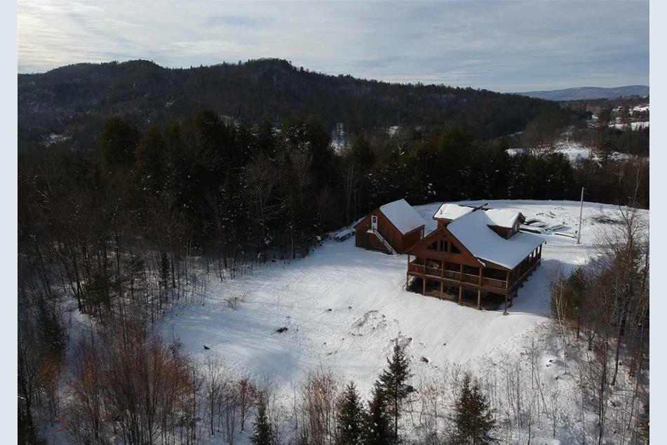 House On the Hill Houses for Rent in Littleton, New Hampshire, United States