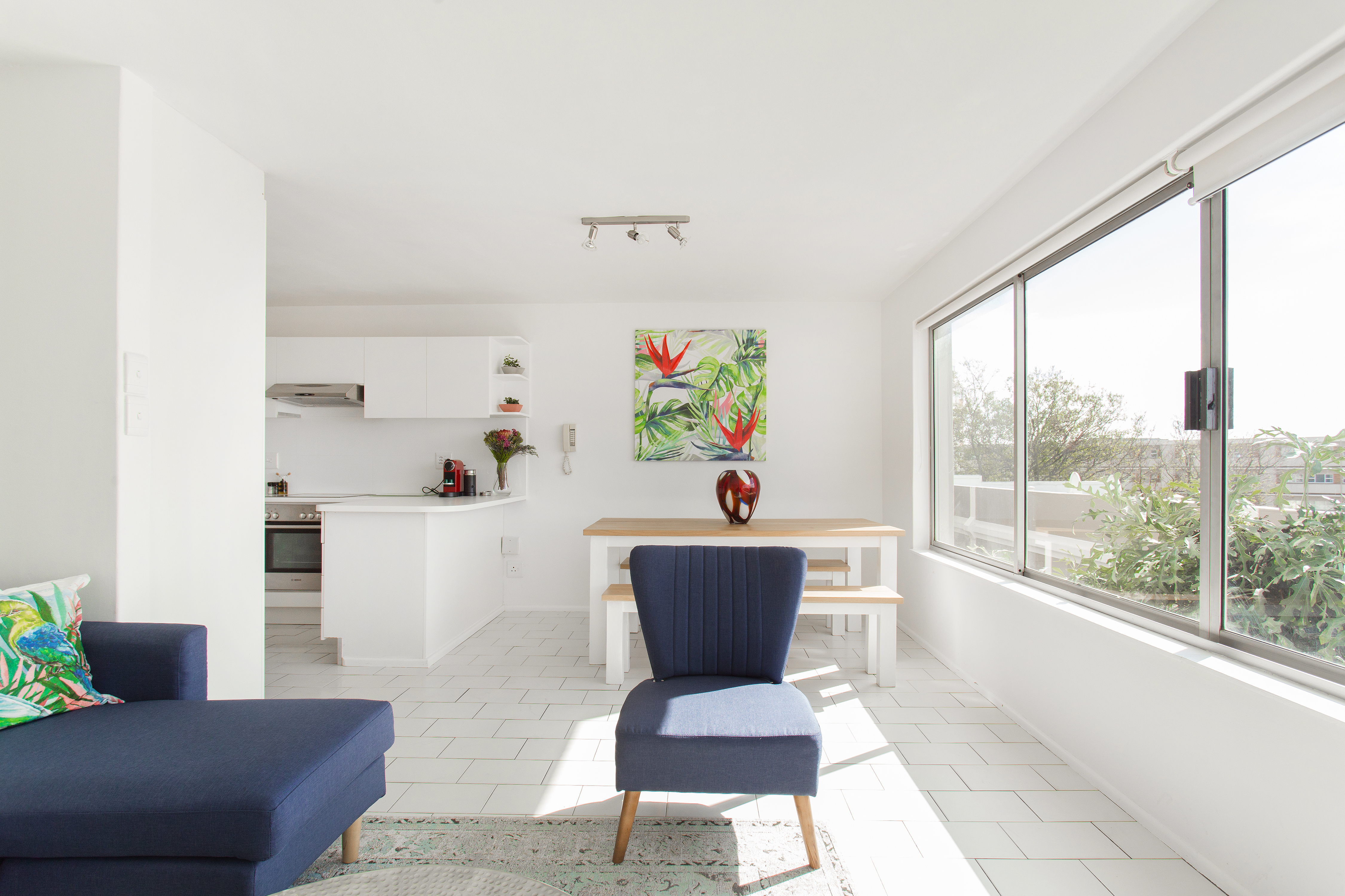Modern 2-Bed | Secure Complex | Garage