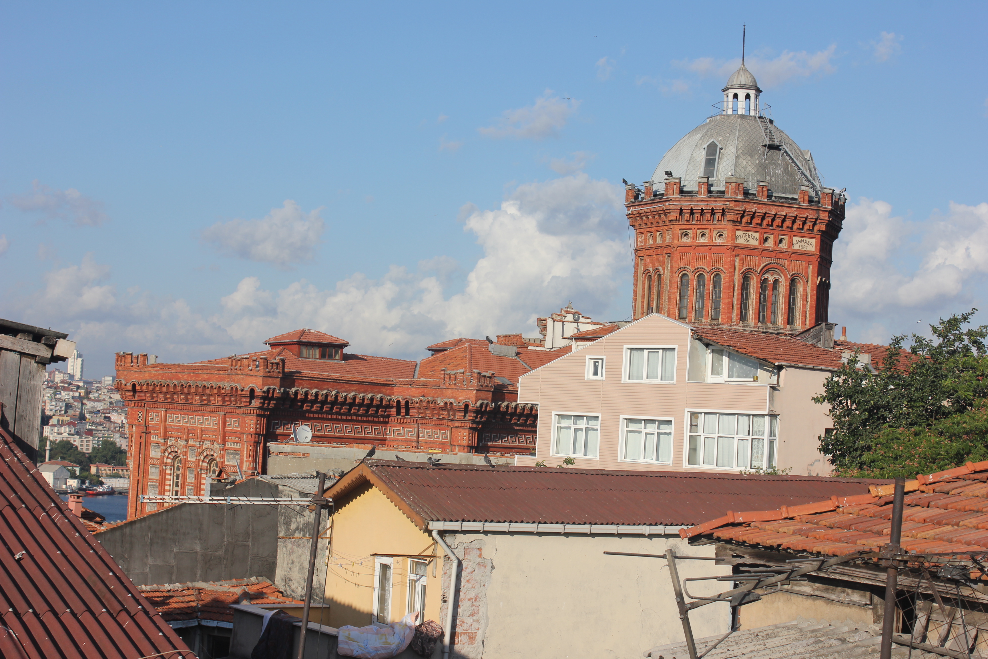 Historic Old City Studio Apt Balat1