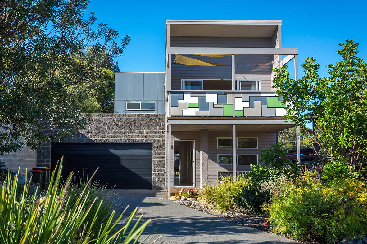 The Art House - So close to the Beach-Pet Friendly