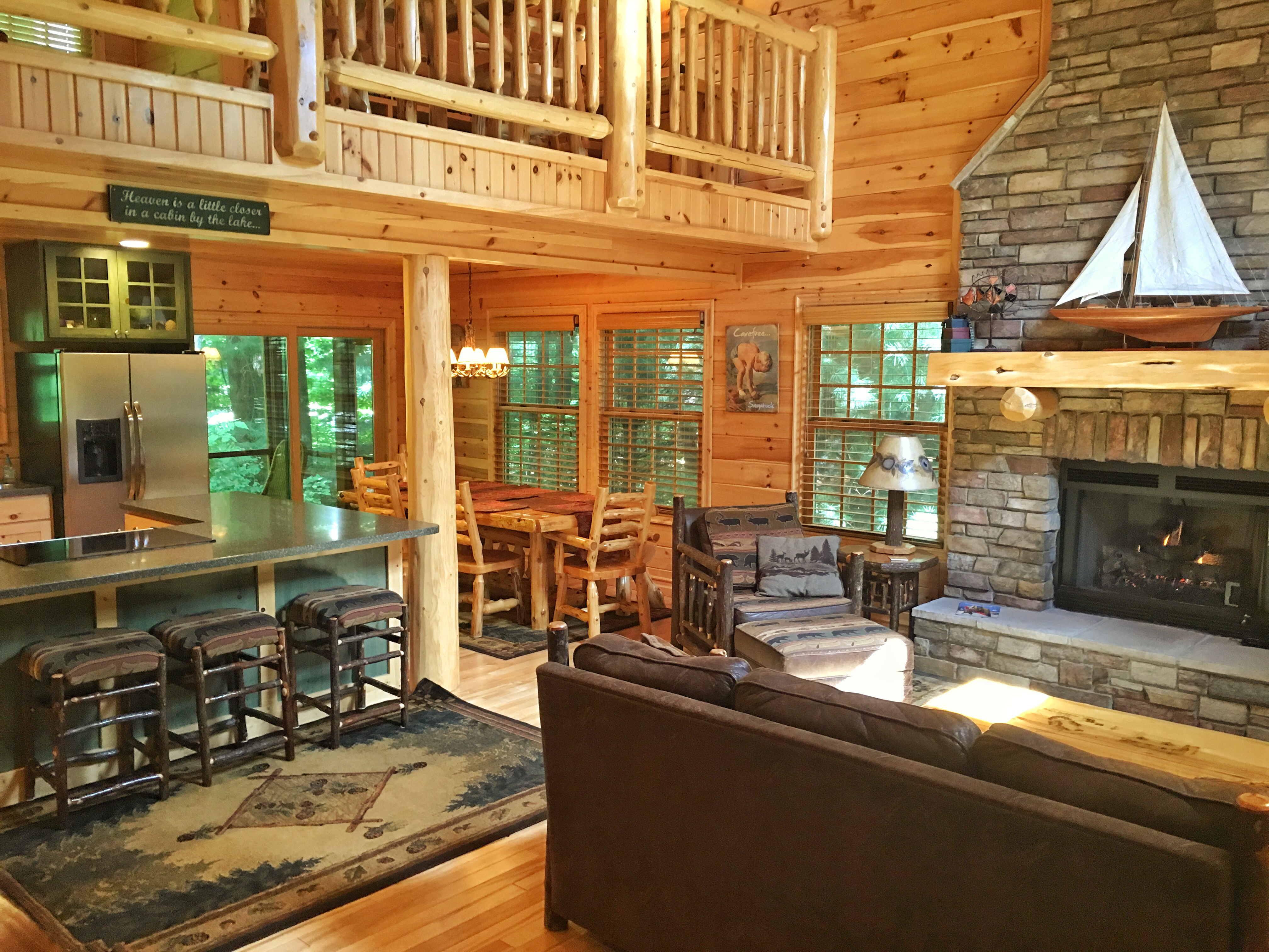 Cedar Creek Lodge Luxury Cabin Cabins For Rent In Saugatuck Michigan United States