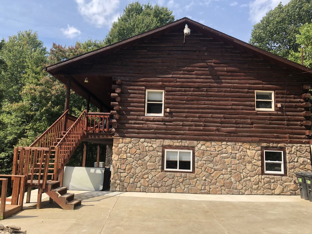 Deerwood Cabin 5 Bedroom Cabin Sleeps 20 Cabins for Rent in New