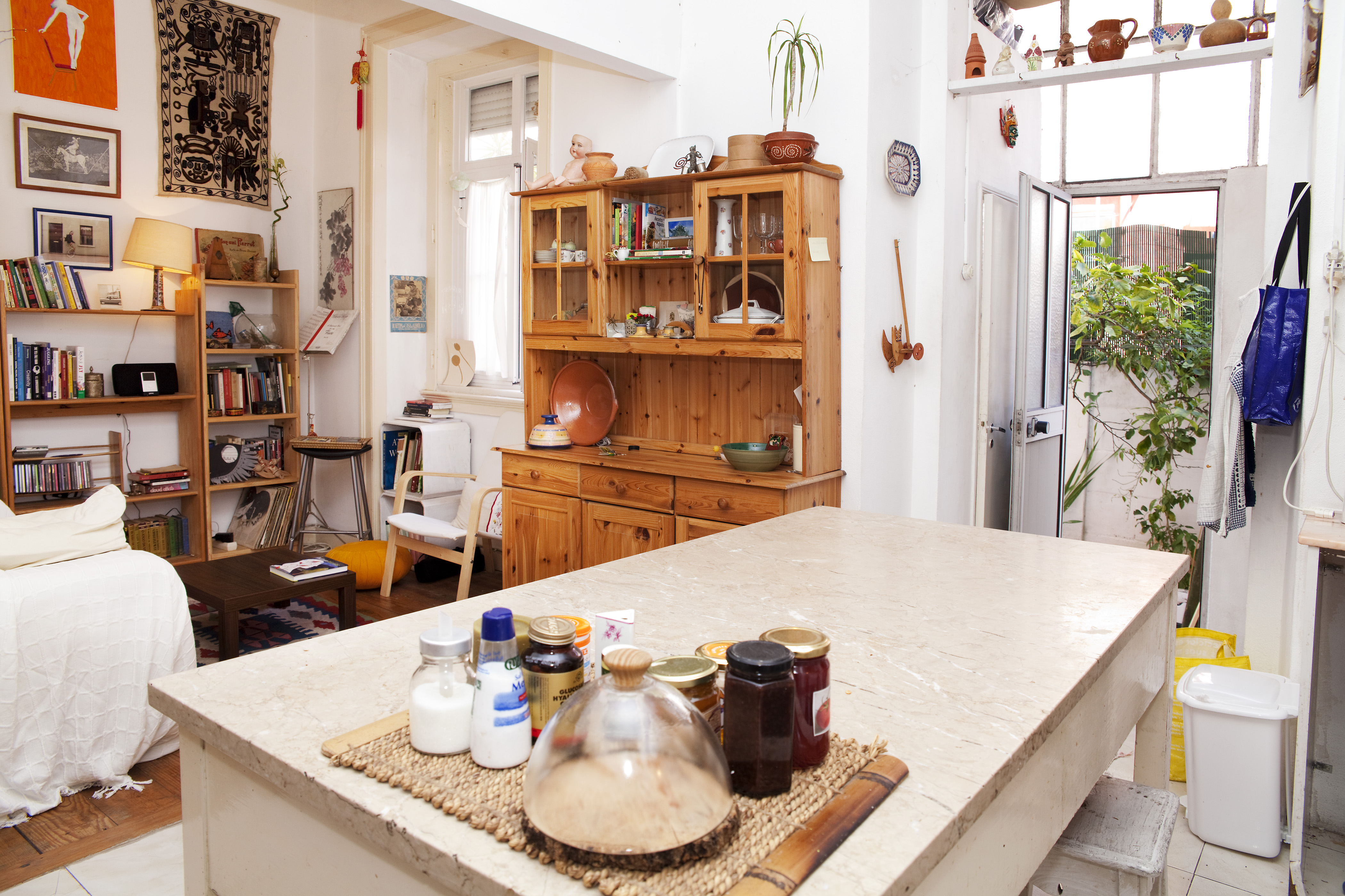 Charming Bohemian two bedroom with garden in Ajuda, Lisbon