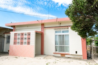 Minsu ★  Chura House in the countryside of★ Miyakojima