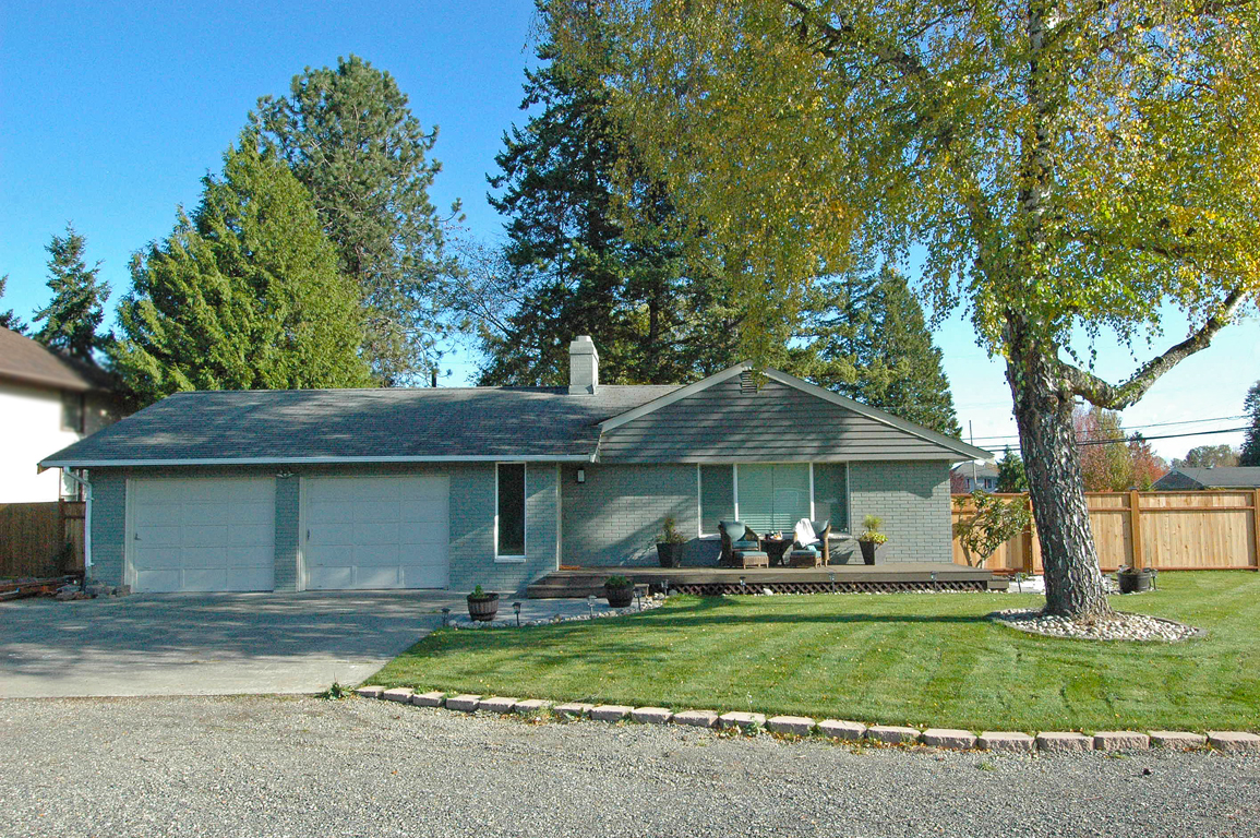 Beautifully Updated Home on the Border Houses for Rent in Blaine