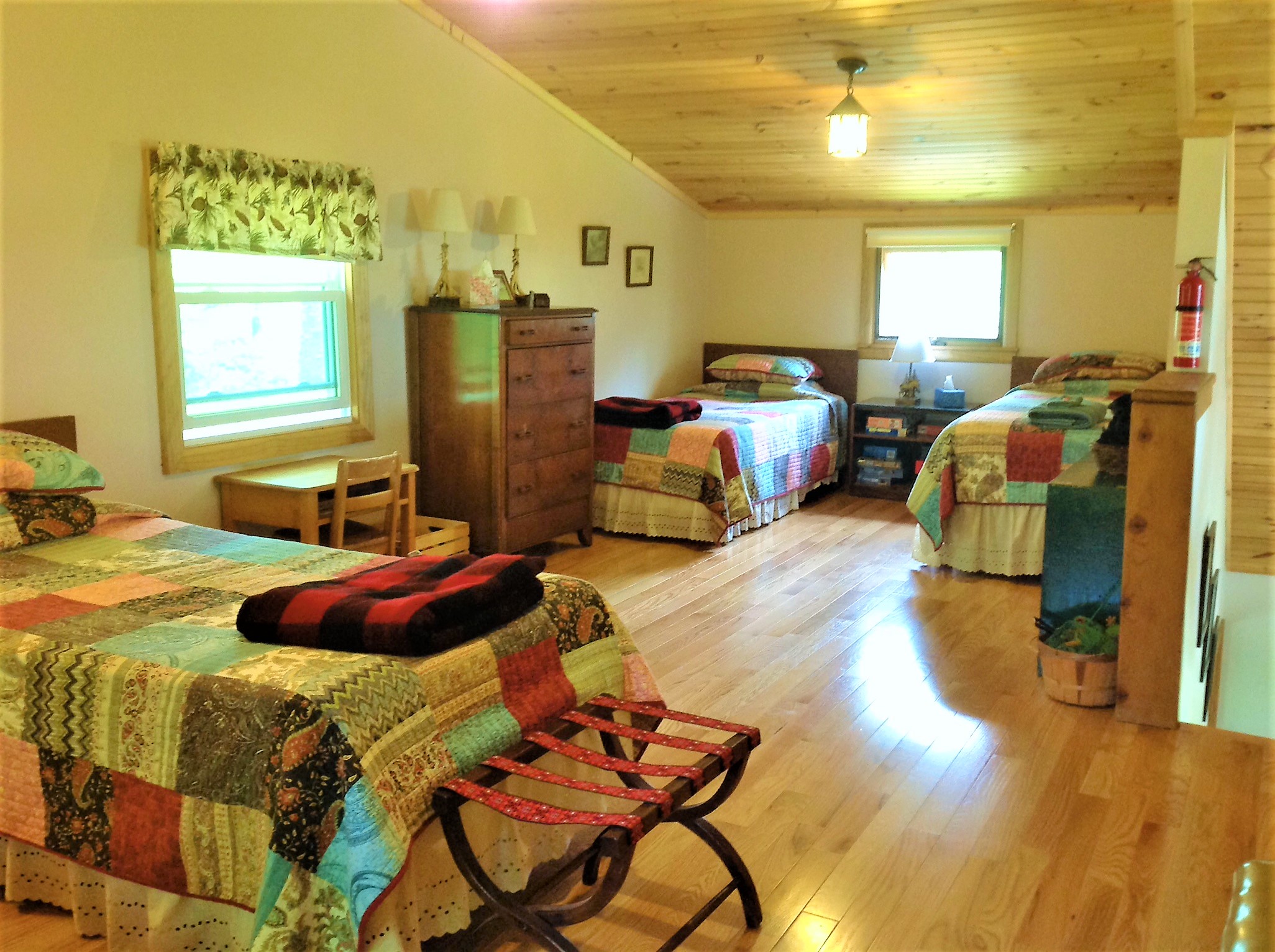 Crows Nest Cabin EcoForestFarm Cottages for Rent in Rexville, New