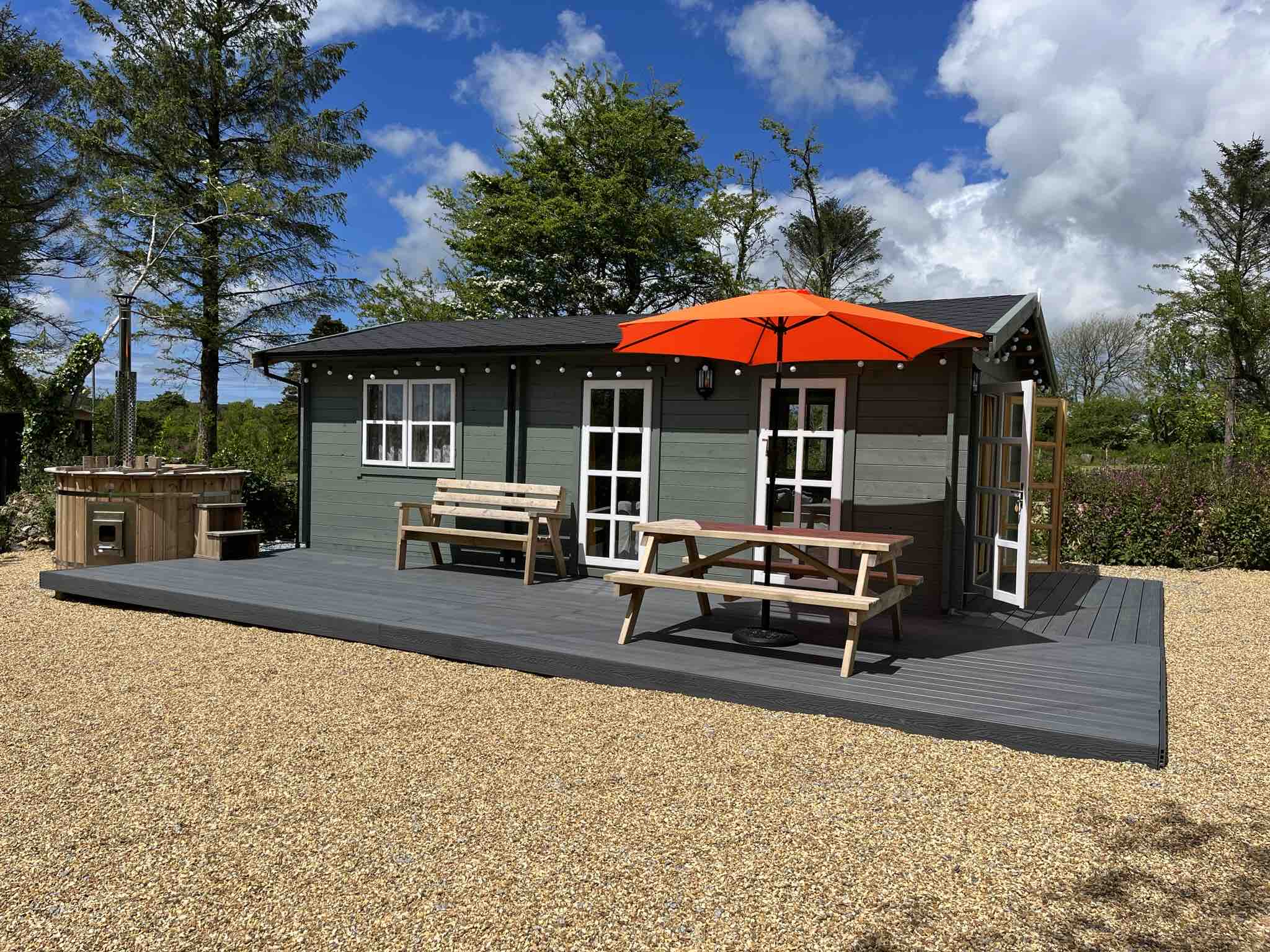 The Cabin exclusively yours. Space to breathe! Guesthouses for Rent