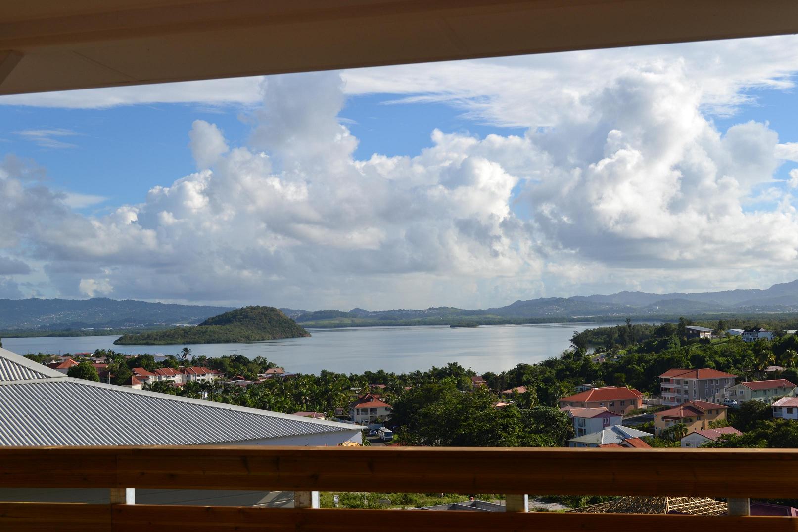TARA VILLAS, charm, very nice panorama, quiet