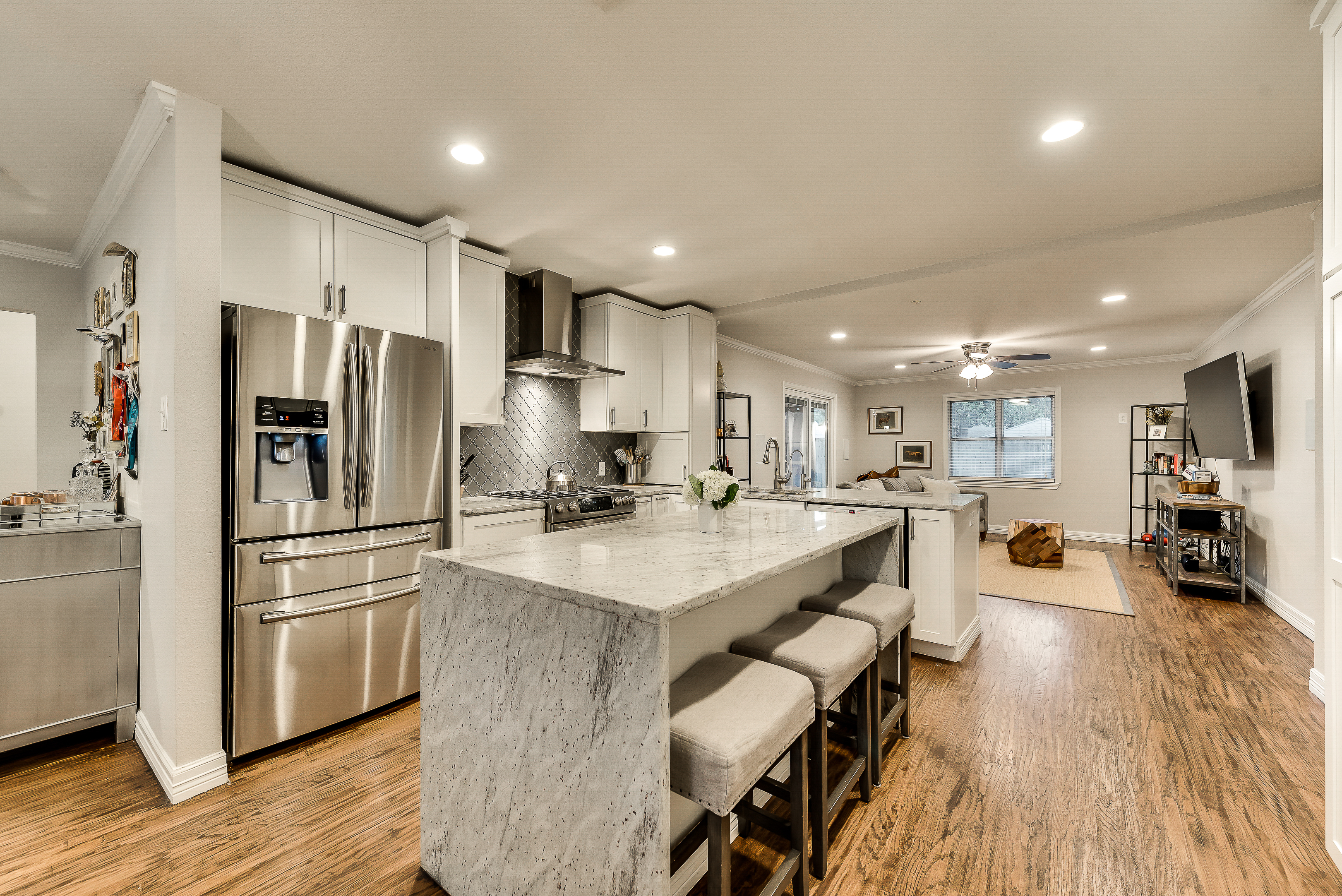 UpscaleMidwayHollowModern-QuietArea-FamilyFriendly in District 6, Dallas