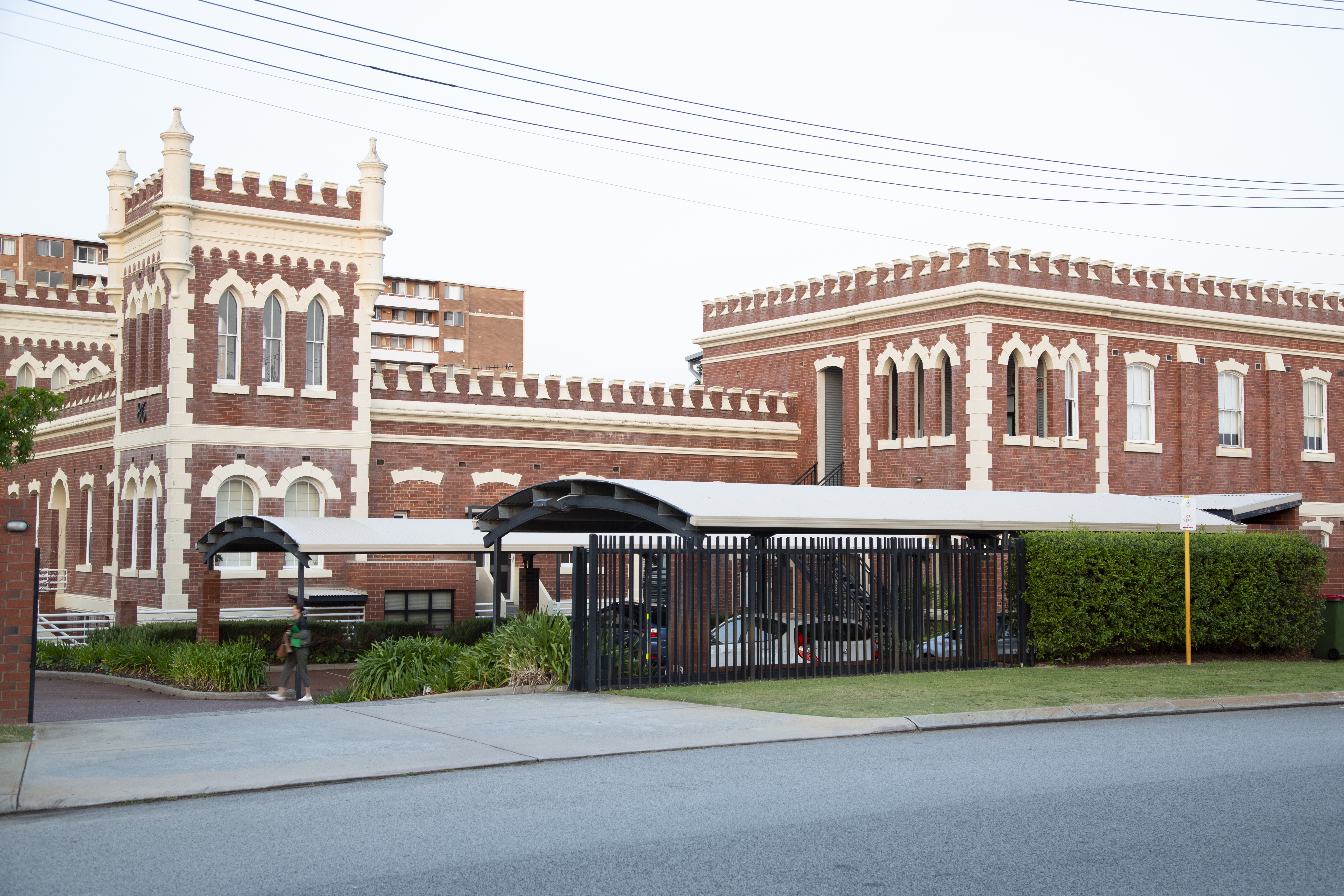 High Ceiling Apartment In The Albany Bell Castle Apartments For Rent In Mount Lawley Western Australia Australia