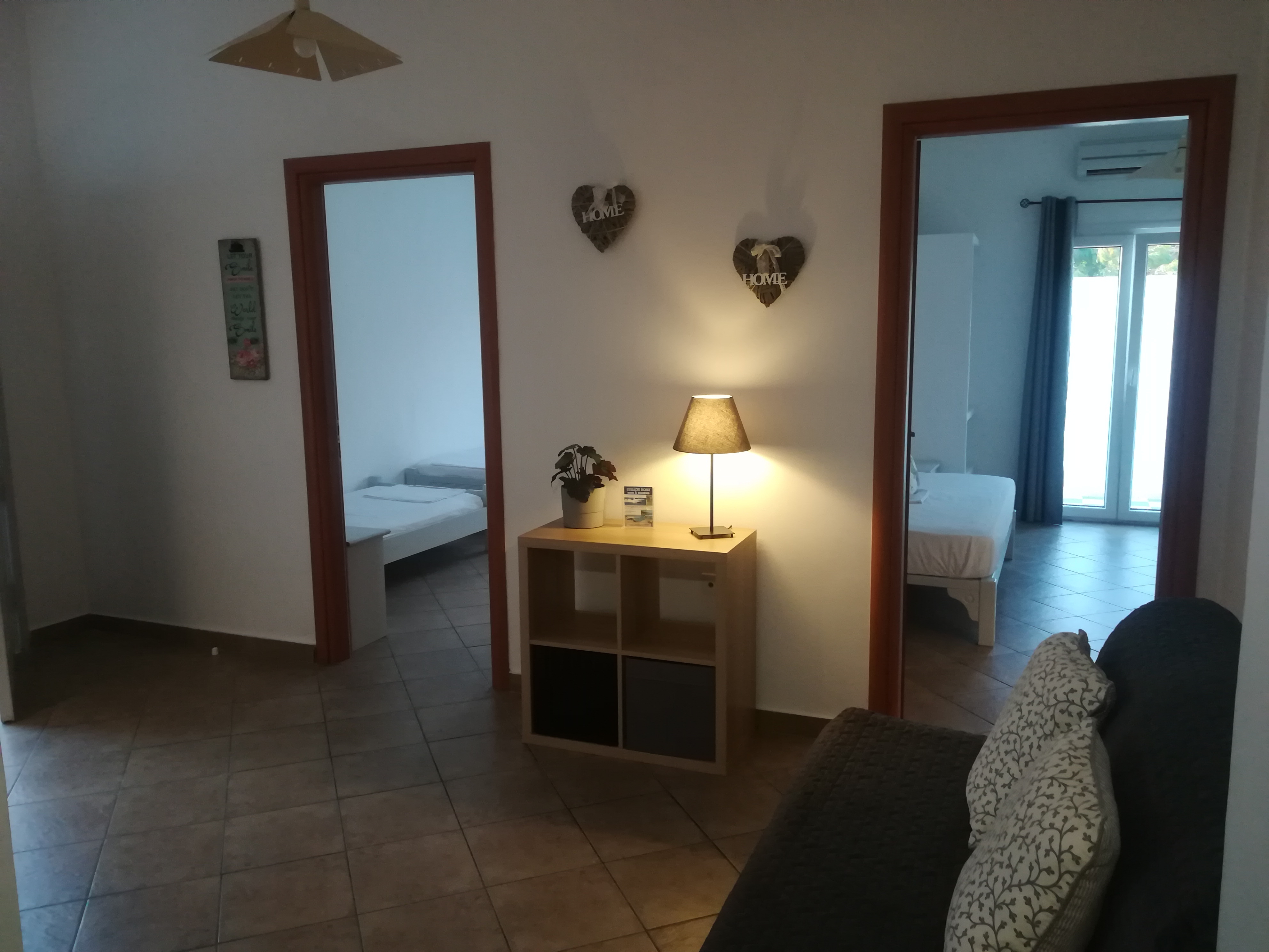 Happy Days Apartment IOS