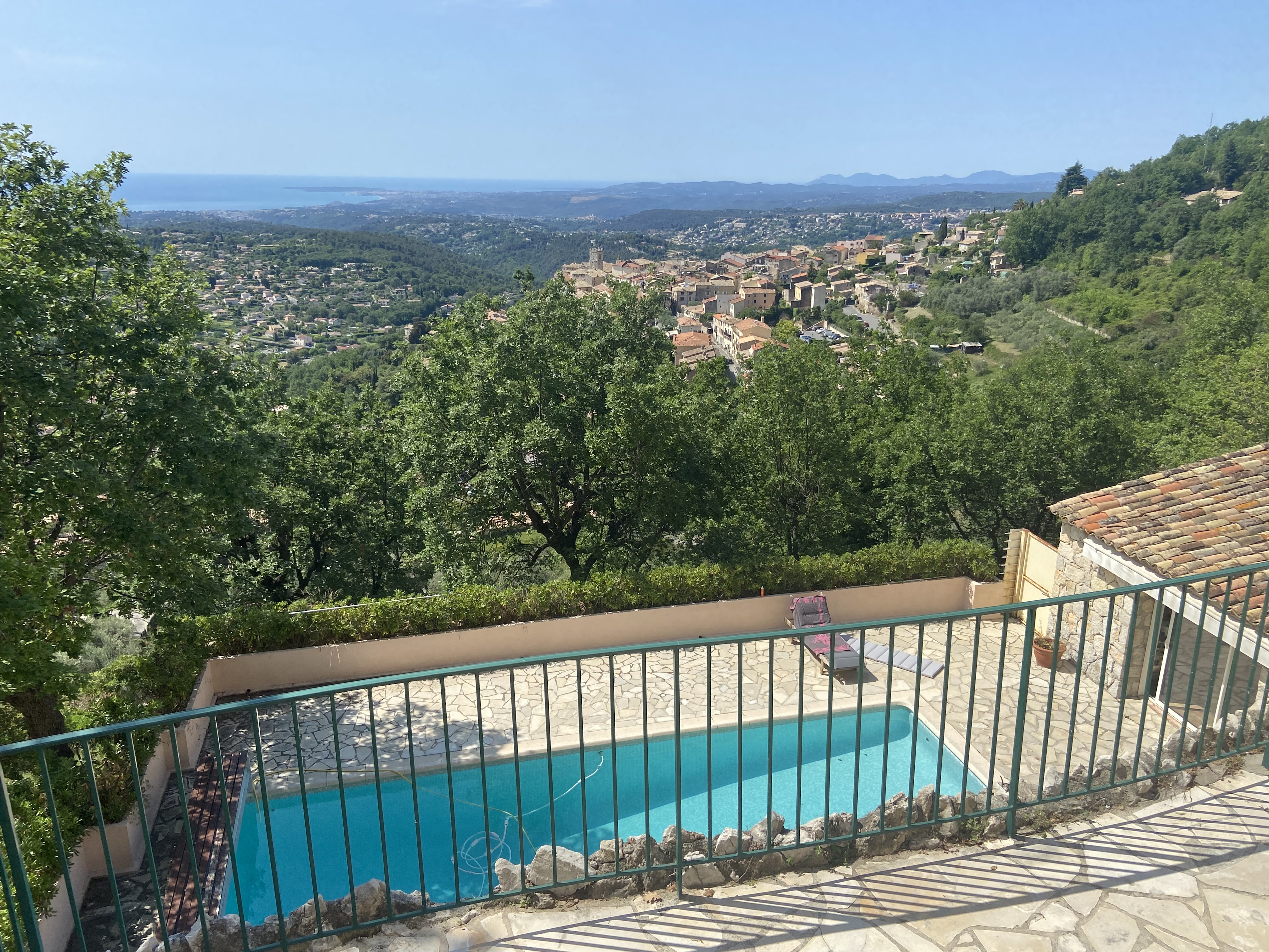 New apartment, unique sea view, pool
