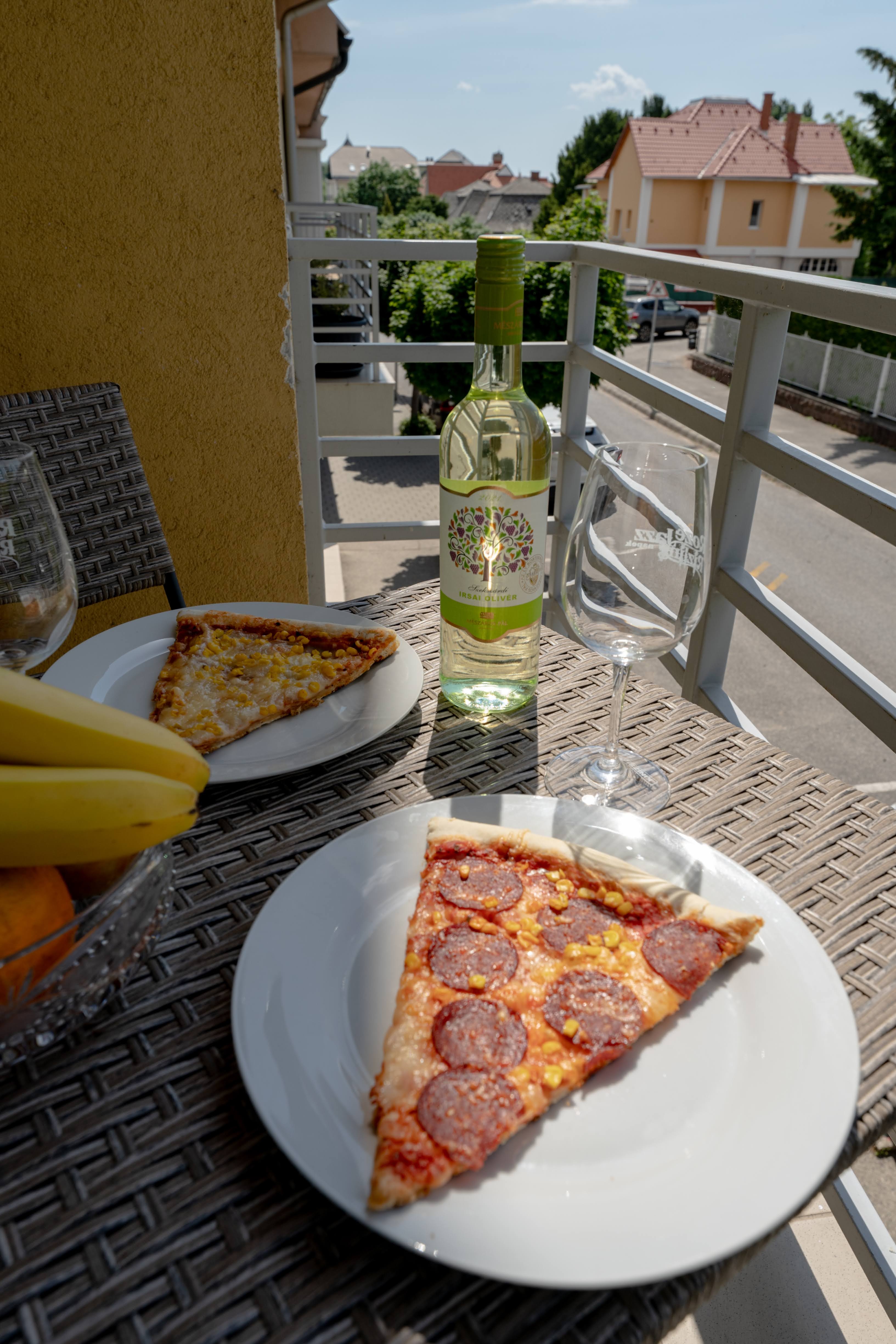 Balaton Apartman Accommodation - Balatonalmádi